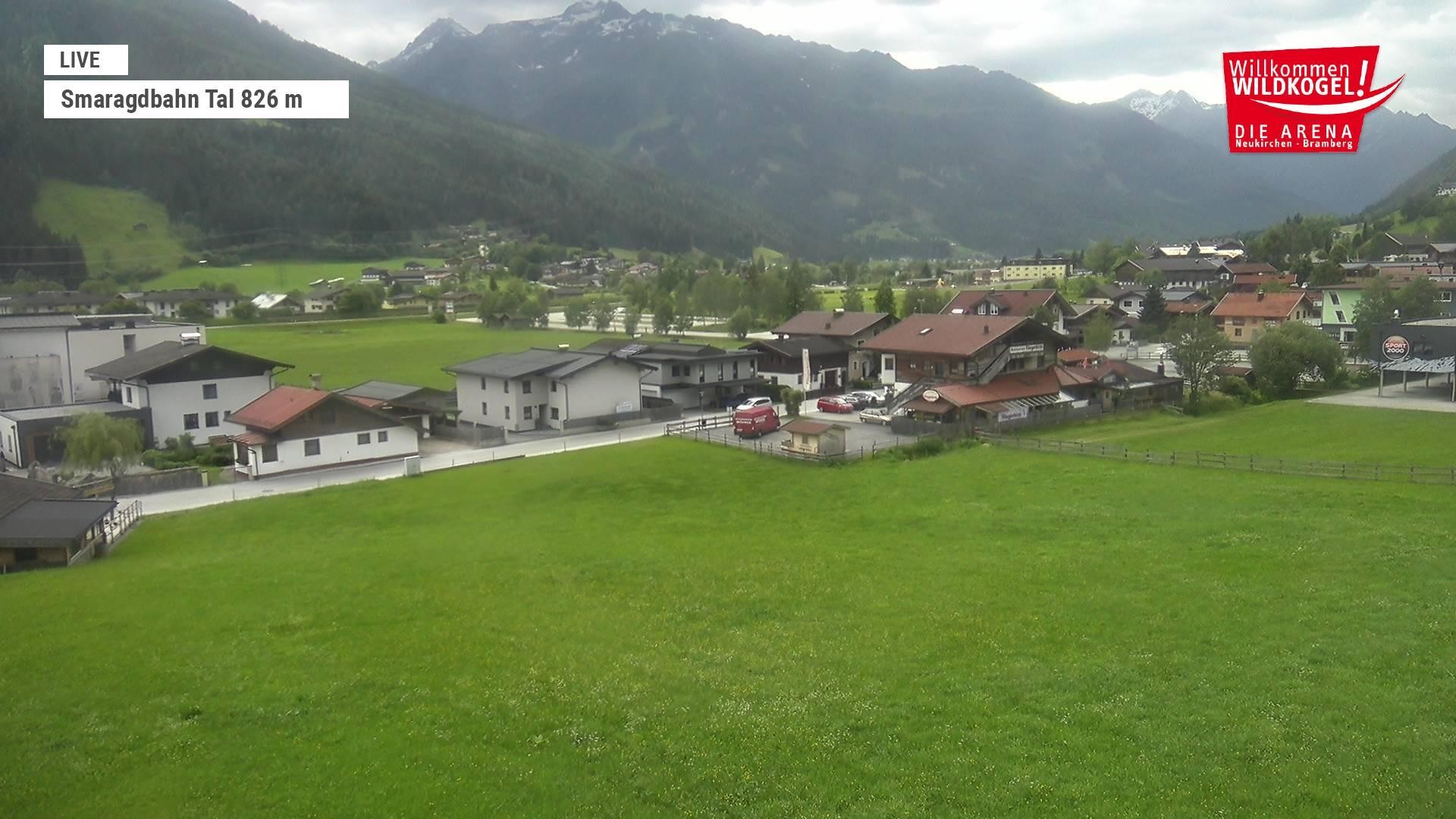 Archiv Foto Webcam Wildkogel: Frühmesserbahn - Bergstation