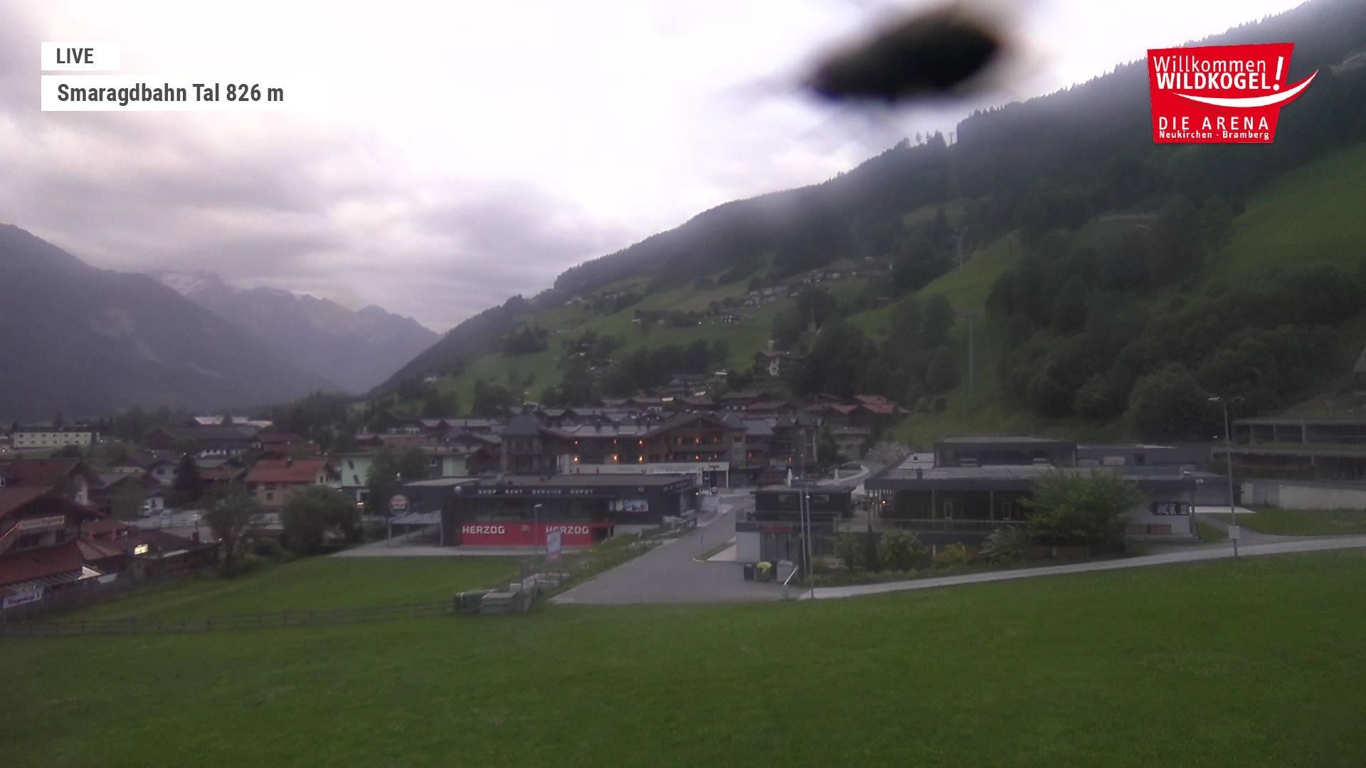 Archiv Foto Webcam Wildkogel: Frühmesserbahn - Bergstation
