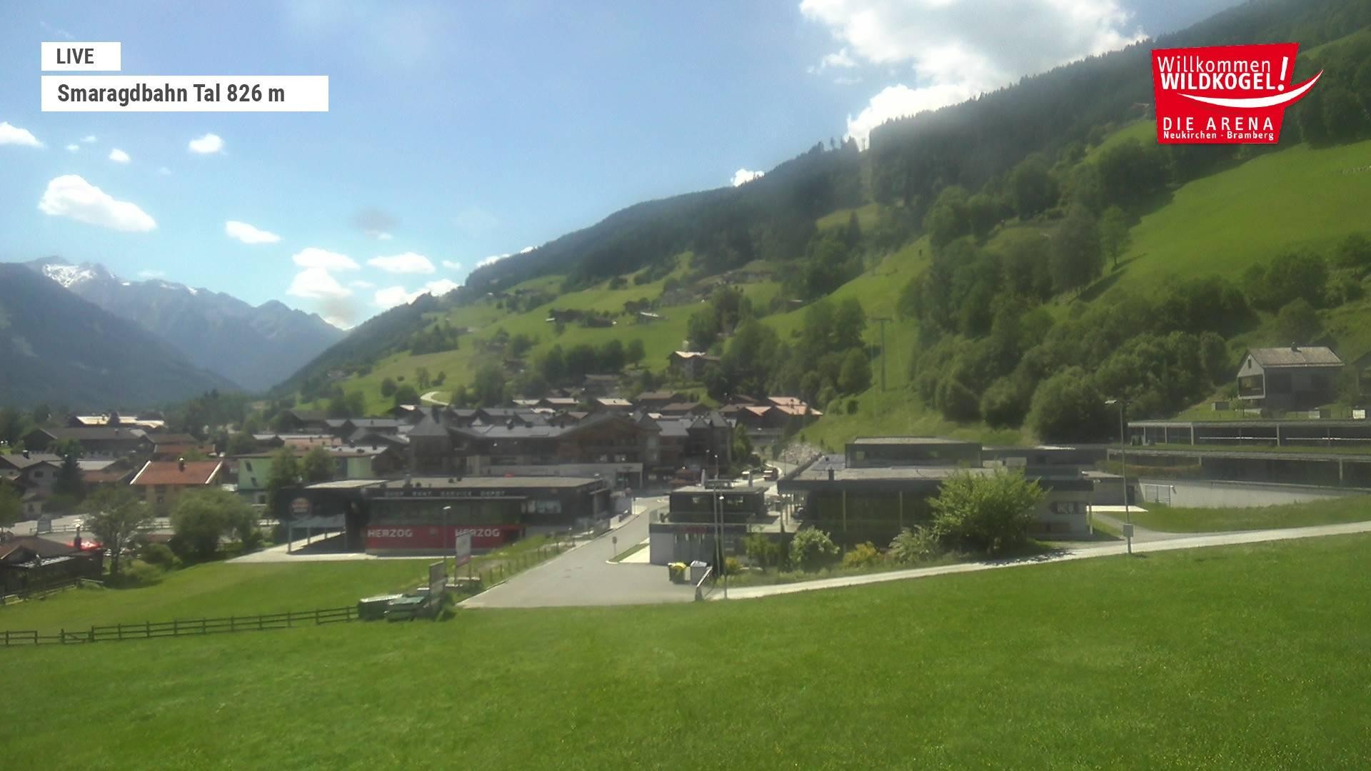Archiv Foto Webcam Wildkogel: Frühmesserbahn - Bergstation