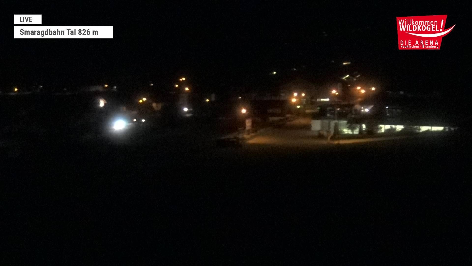 Archiv Foto Webcam Wildkogel: Frühmesserbahn - Bergstation