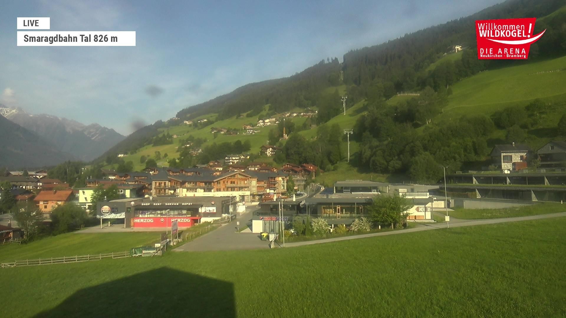 Archiv Foto Webcam Wildkogel: Frühmesserbahn - Bergstation