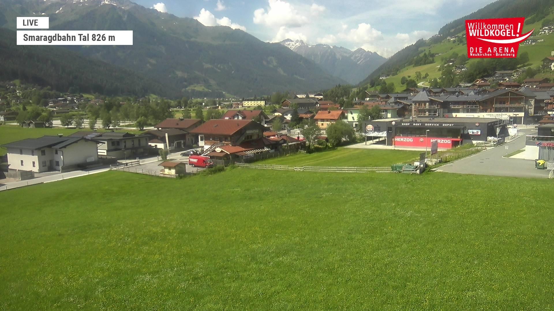 Archiv Foto Webcam Wildkogel: Frühmesserbahn - Bergstation