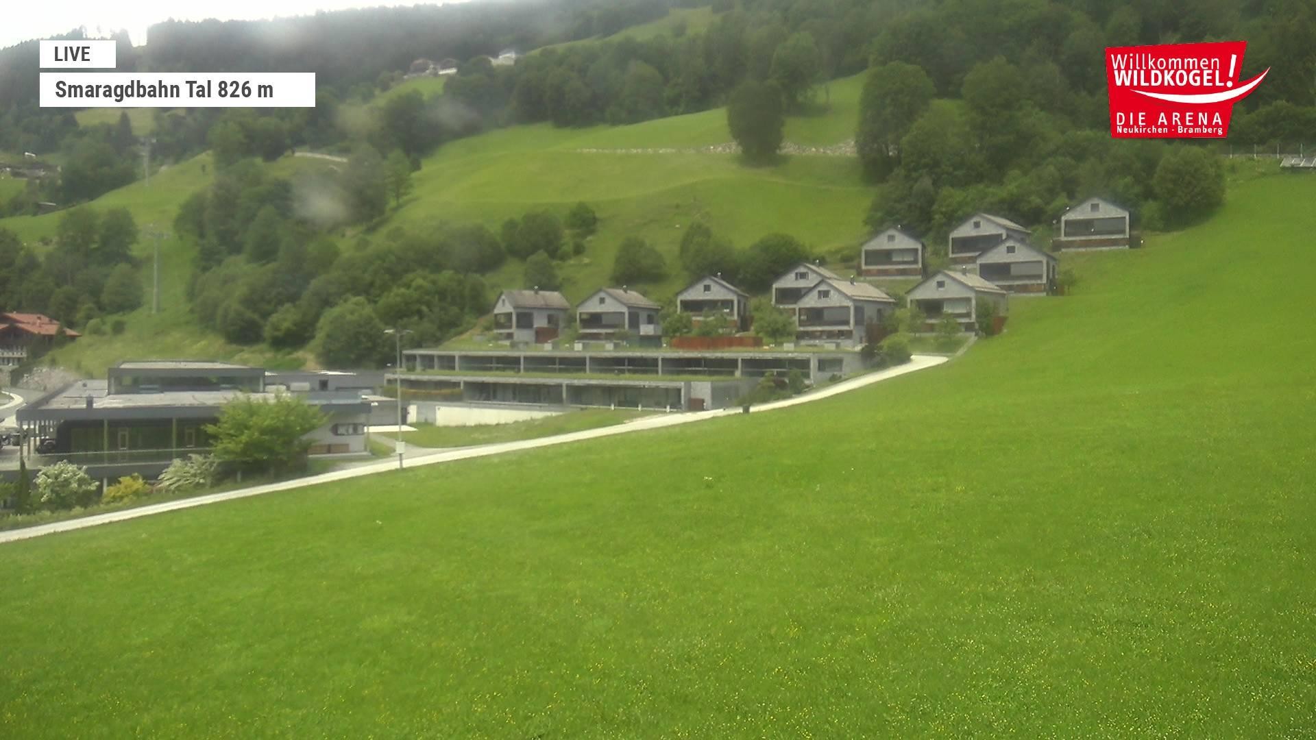 Archiv Foto Webcam Wildkogel: Frühmesserbahn - Bergstation