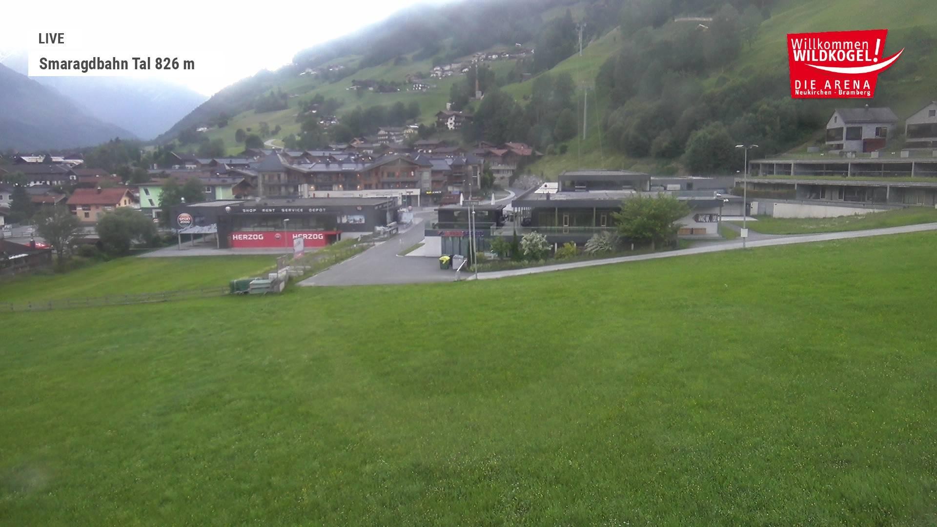Archiv Foto Webcam Wildkogel: Frühmesserbahn - Bergstation