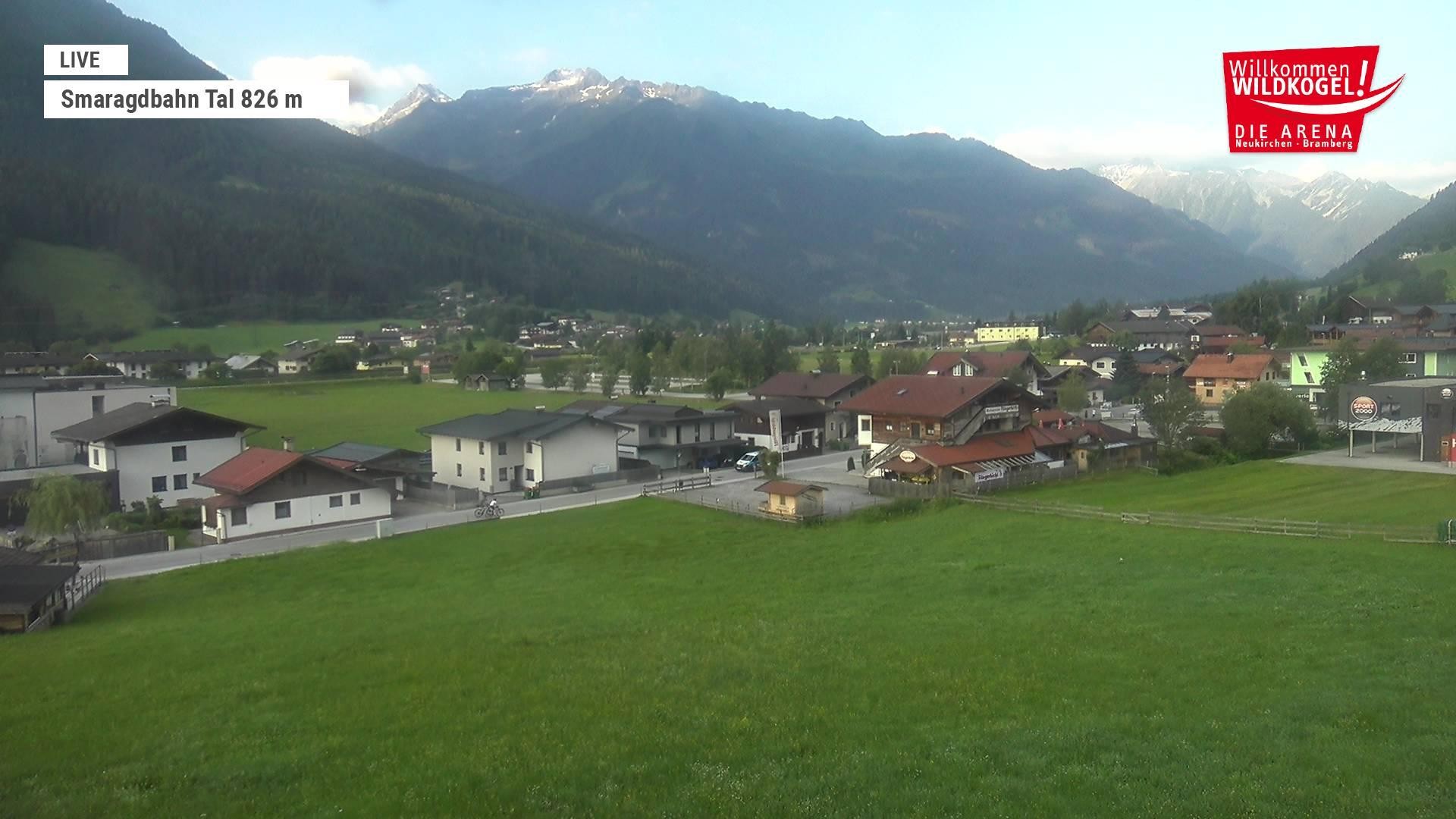 Archiv Foto Webcam Wildkogel: Frühmesserbahn - Bergstation