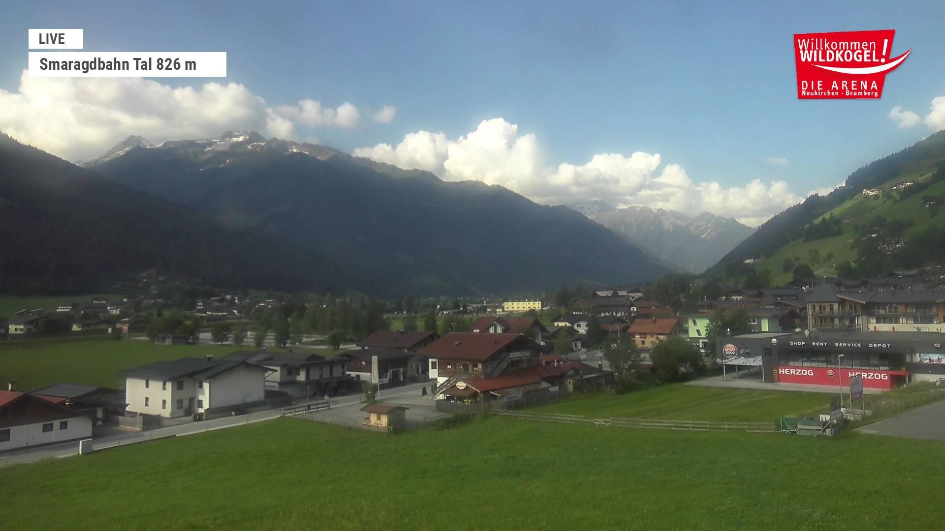 Archiv Foto Webcam Wildkogel: Frühmesserbahn - Bergstation