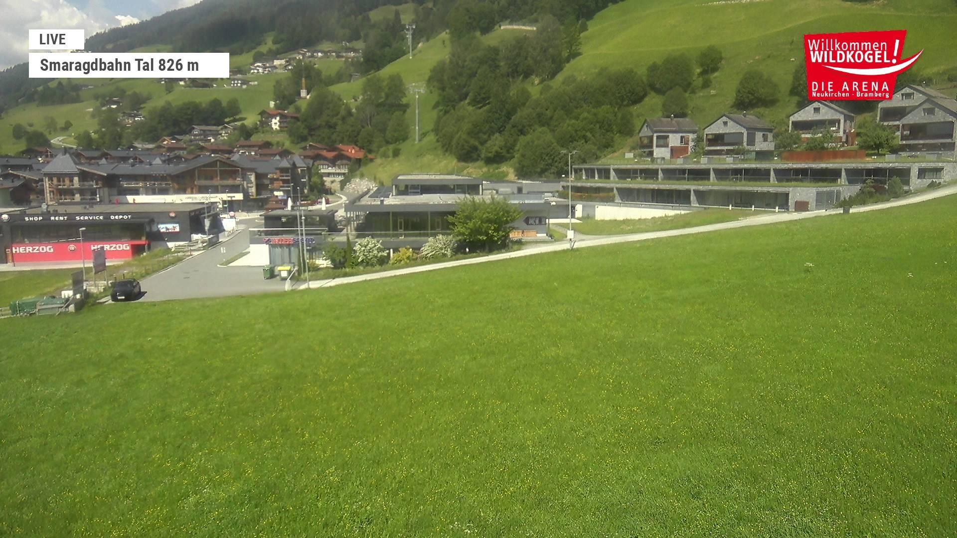 Archiv Foto Webcam Wildkogel: Frühmesserbahn - Bergstation
