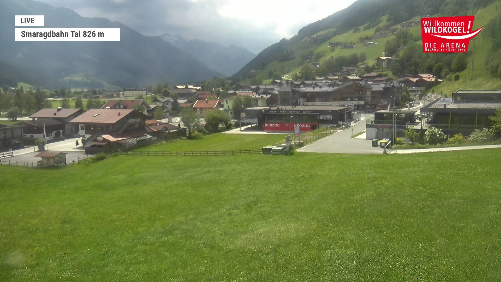 Archiv Foto Webcam Wildkogel: Frühmesserbahn - Bergstation
