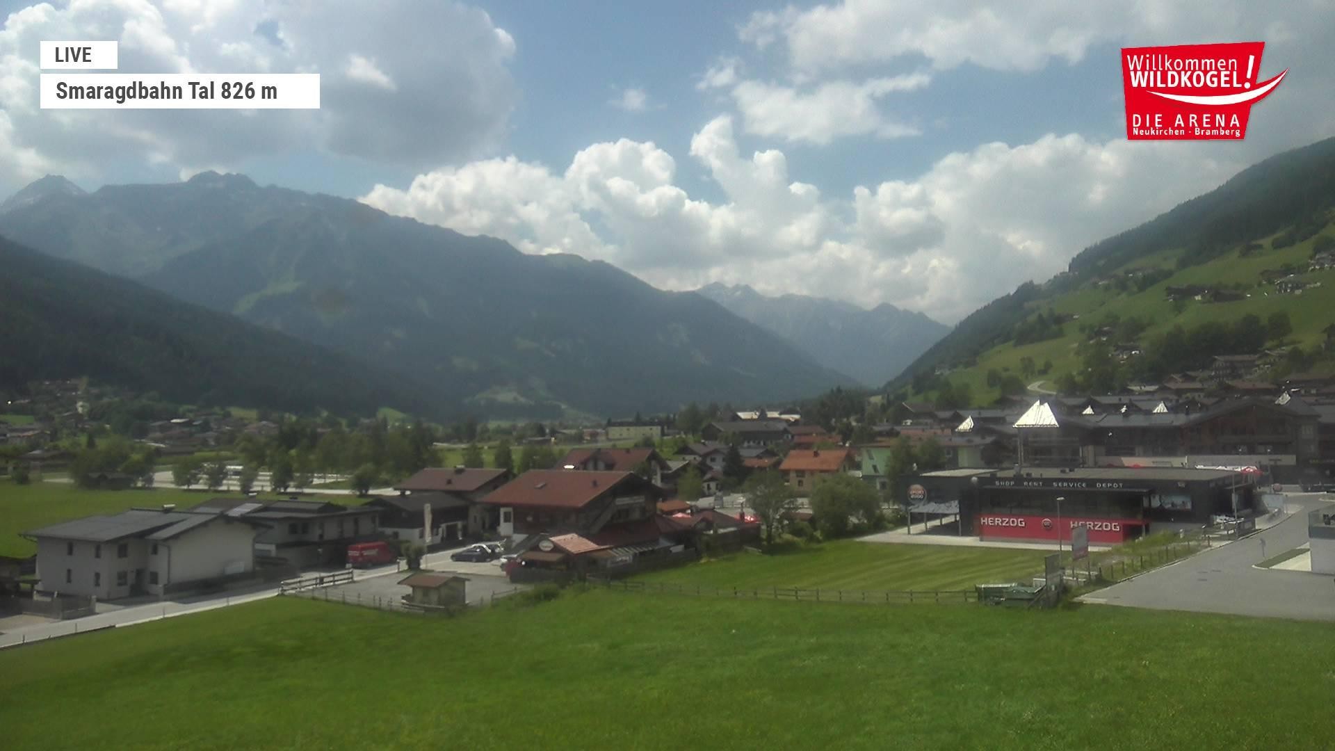 Archiv Foto Webcam Wildkogel: Frühmesserbahn - Bergstation