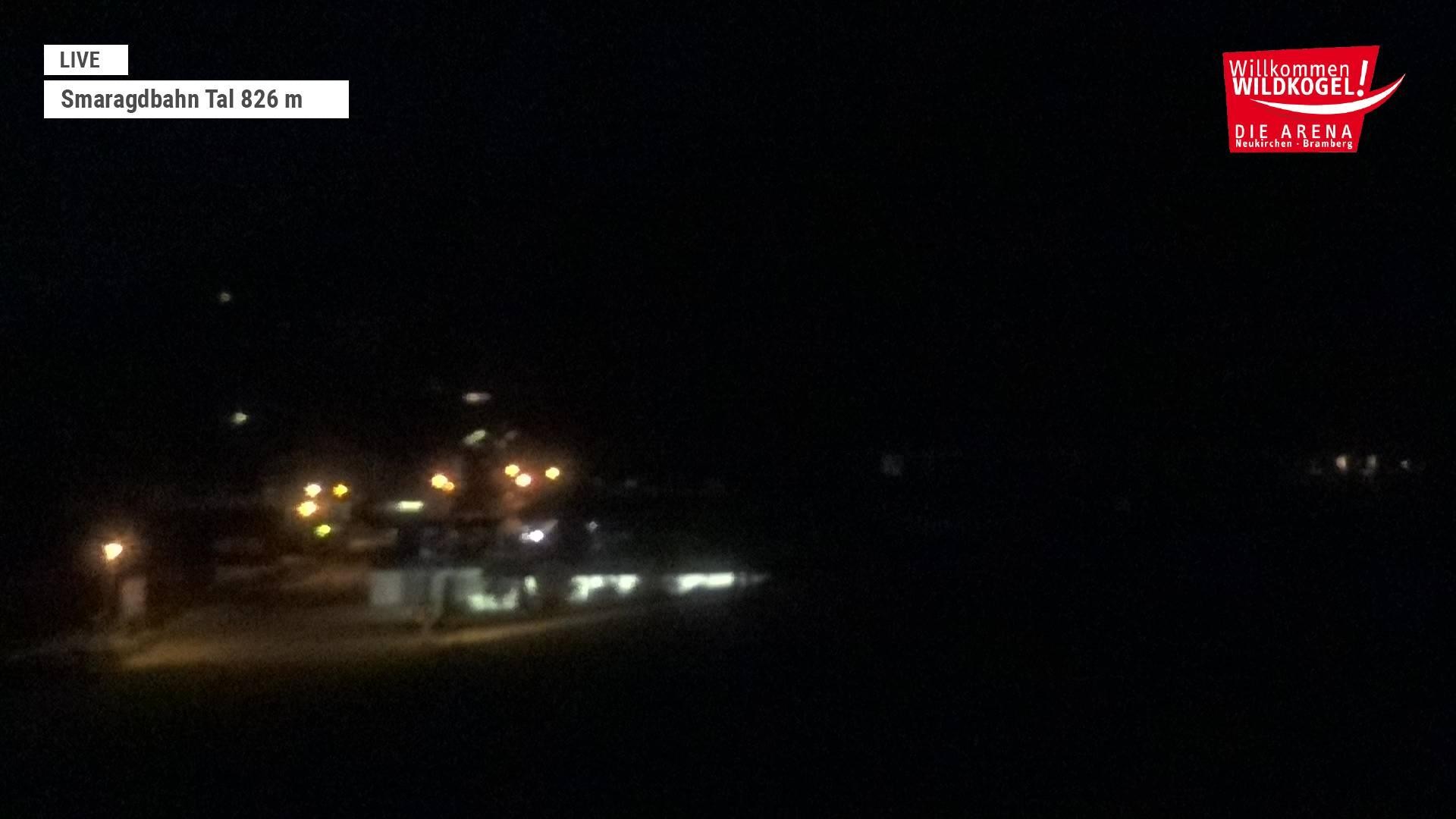 Archiv Foto Webcam Wildkogel: Frühmesserbahn - Bergstation