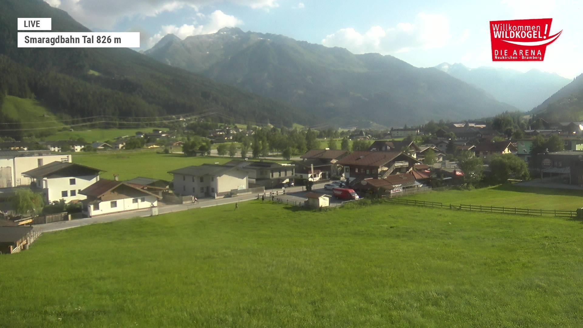 Archiv Foto Webcam Wildkogel: Frühmesserbahn - Bergstation