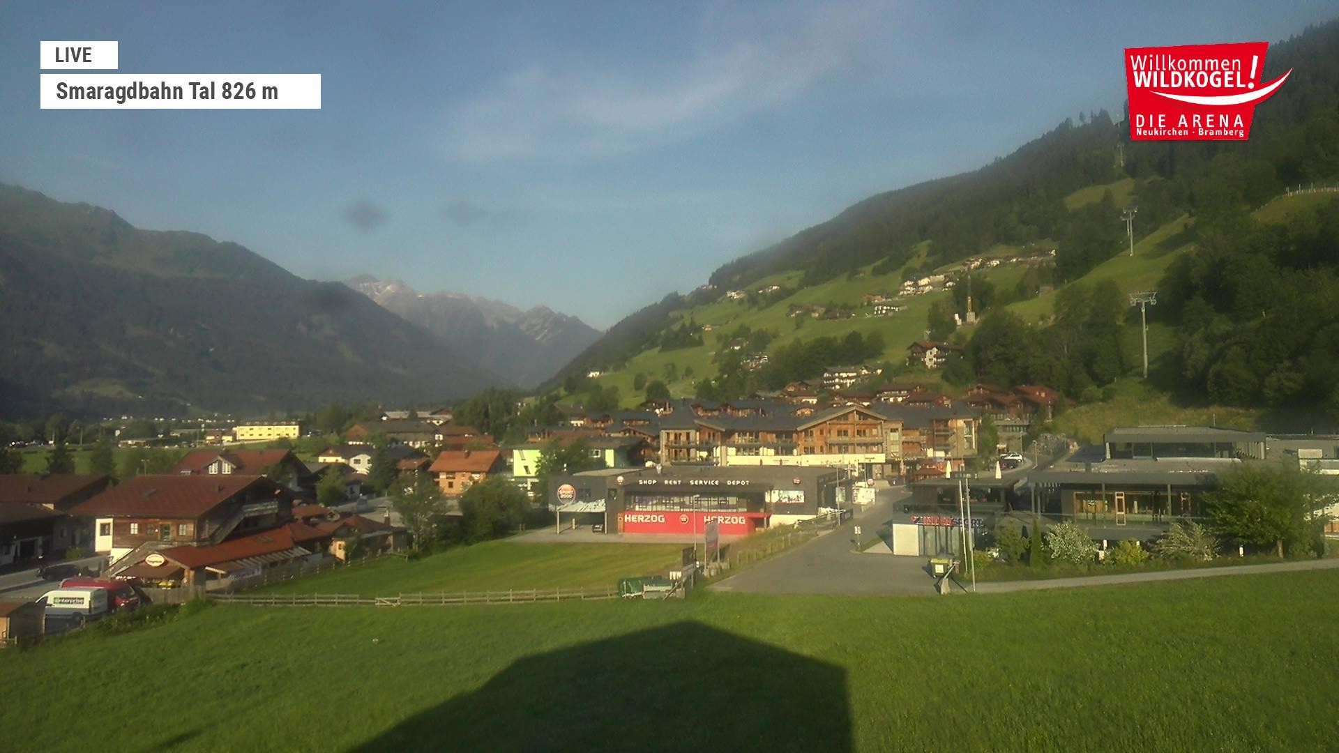 Archiv Foto Webcam Wildkogel: Frühmesserbahn - Bergstation