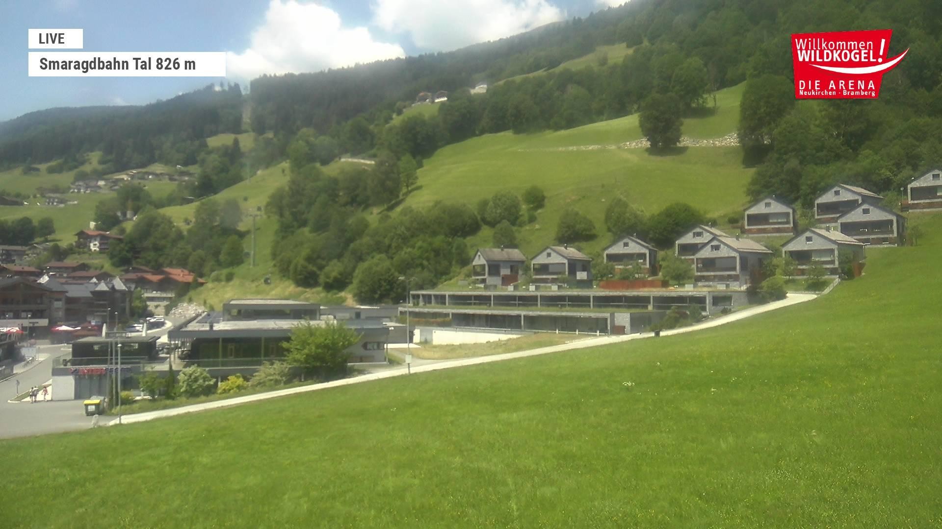Archiv Foto Webcam Wildkogel: Frühmesserbahn - Bergstation