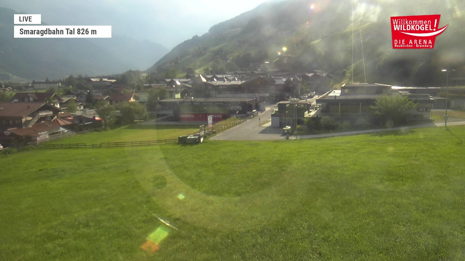 Archiv Foto Webcam Wildkogel: Frühmesserbahn - Bergstation