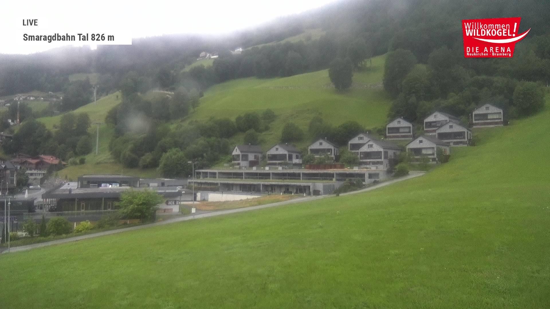 Archiv Foto Webcam Wildkogel: Frühmesserbahn - Bergstation