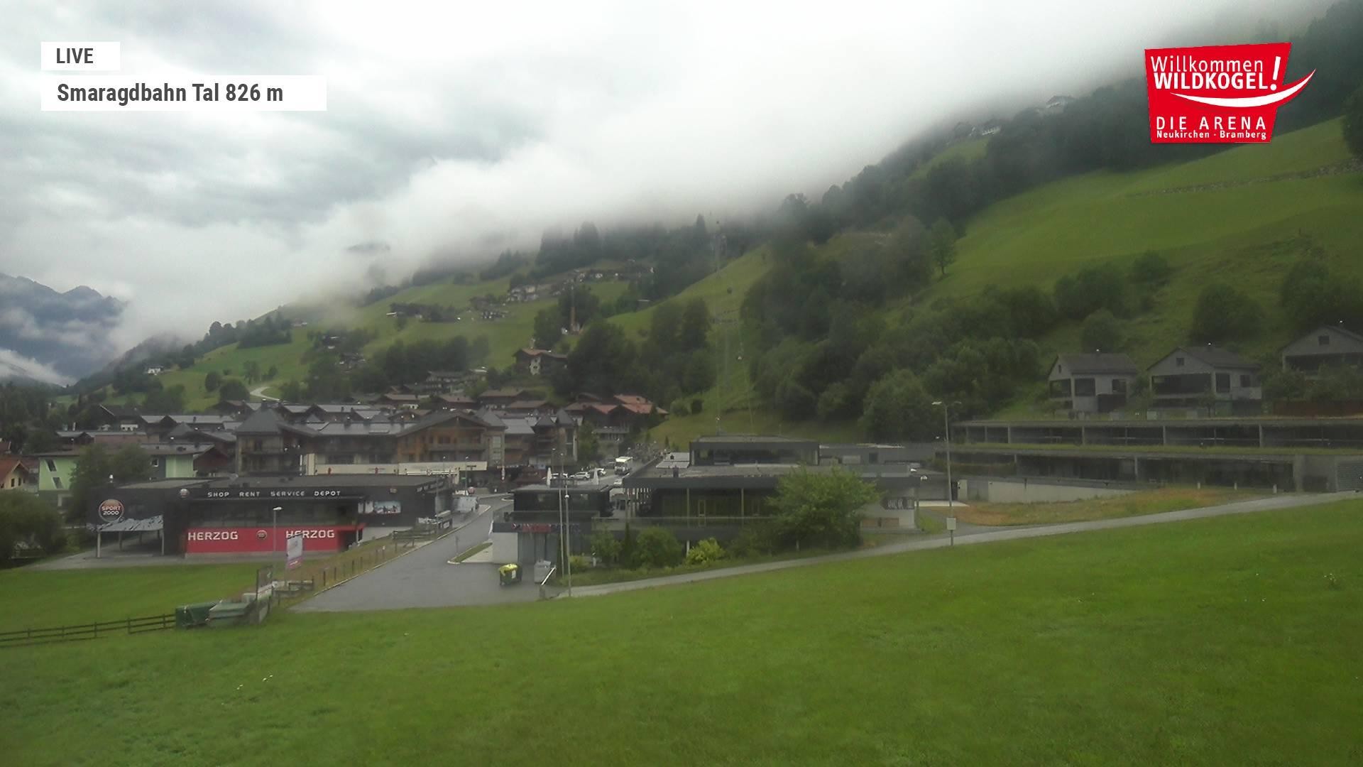 Archiv Foto Webcam Wildkogel: Frühmesserbahn - Bergstation