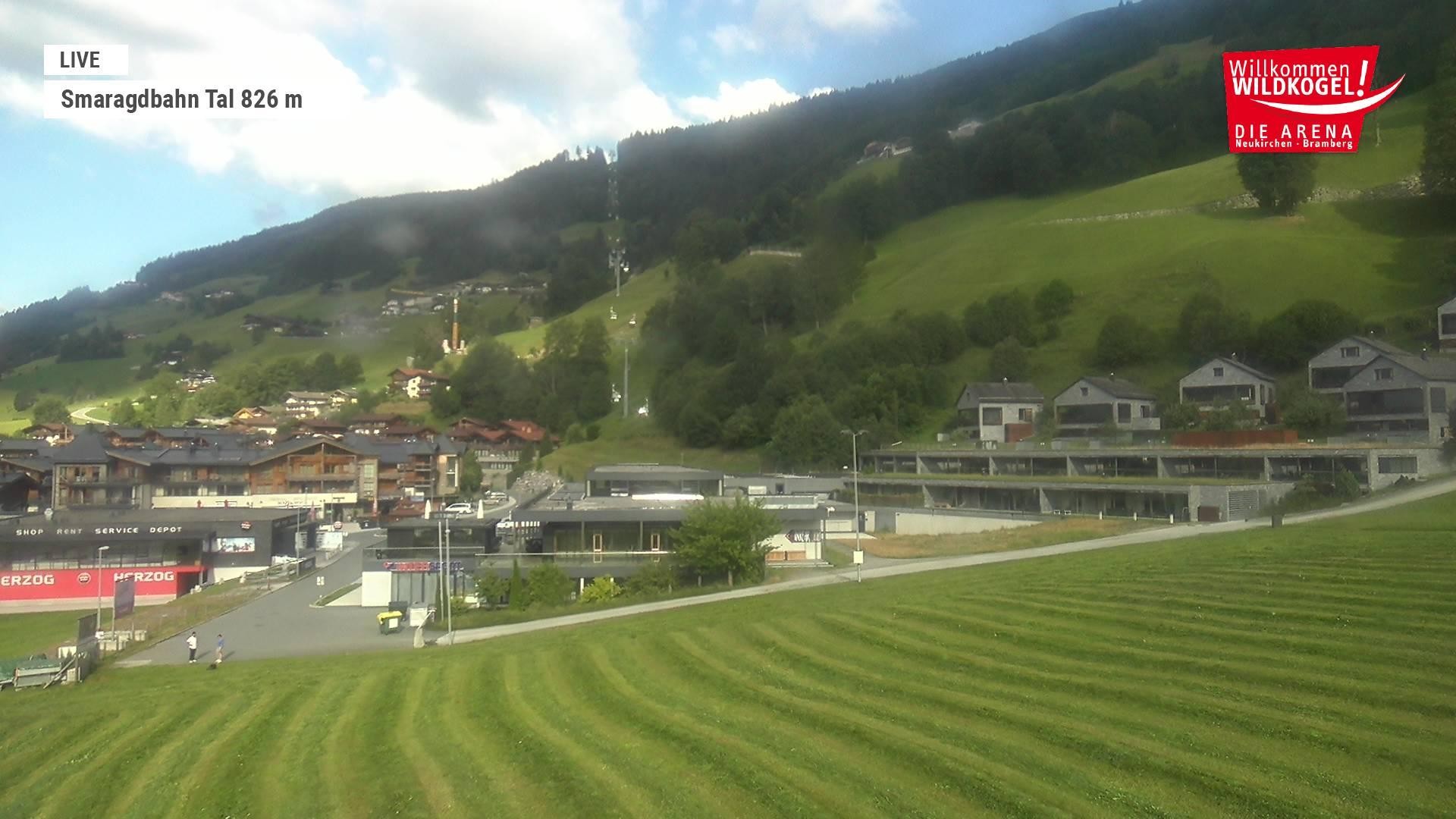 Archiv Foto Webcam Wildkogel: Frühmesserbahn - Bergstation