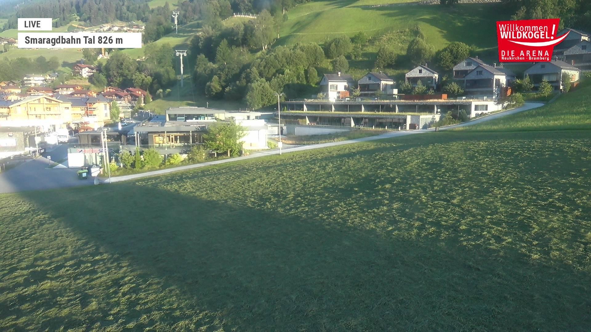 Archiv Foto Webcam Wildkogel: Frühmesserbahn - Bergstation
