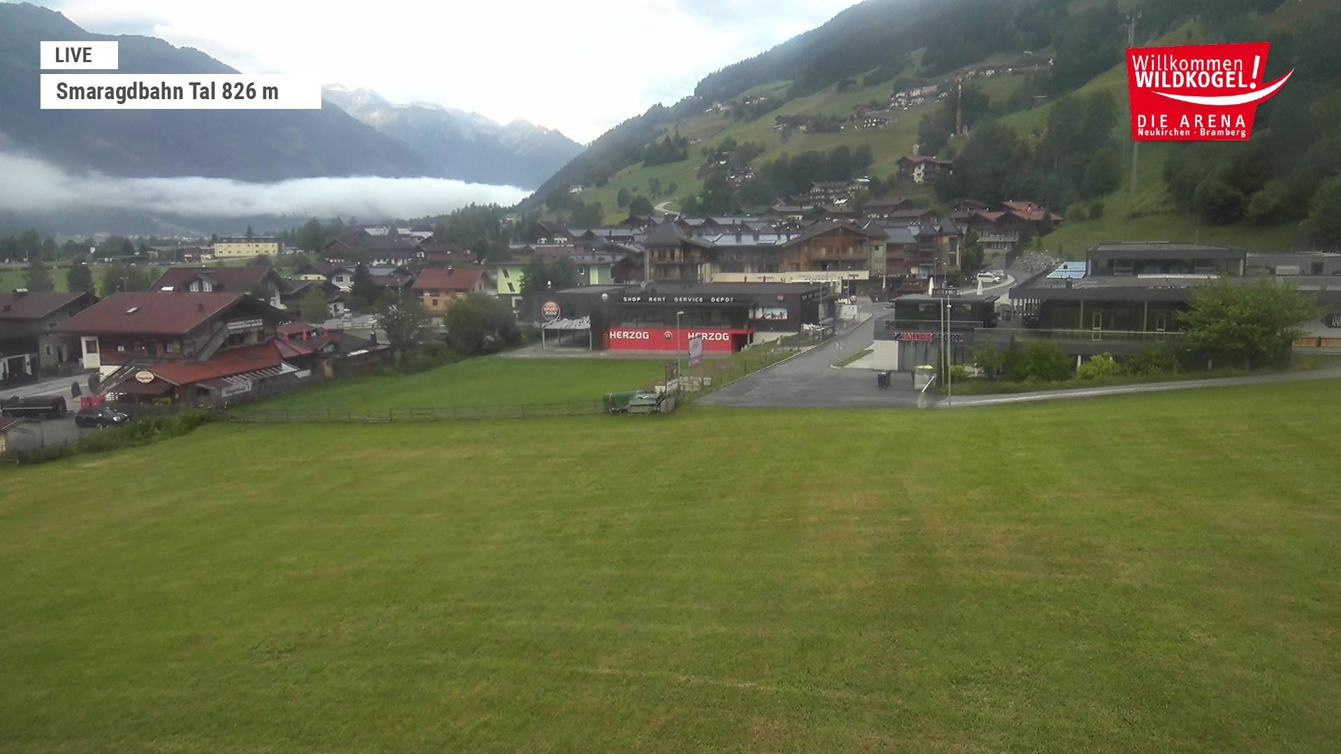 Archiv Foto Webcam Wildkogel: Frühmesserbahn - Bergstation