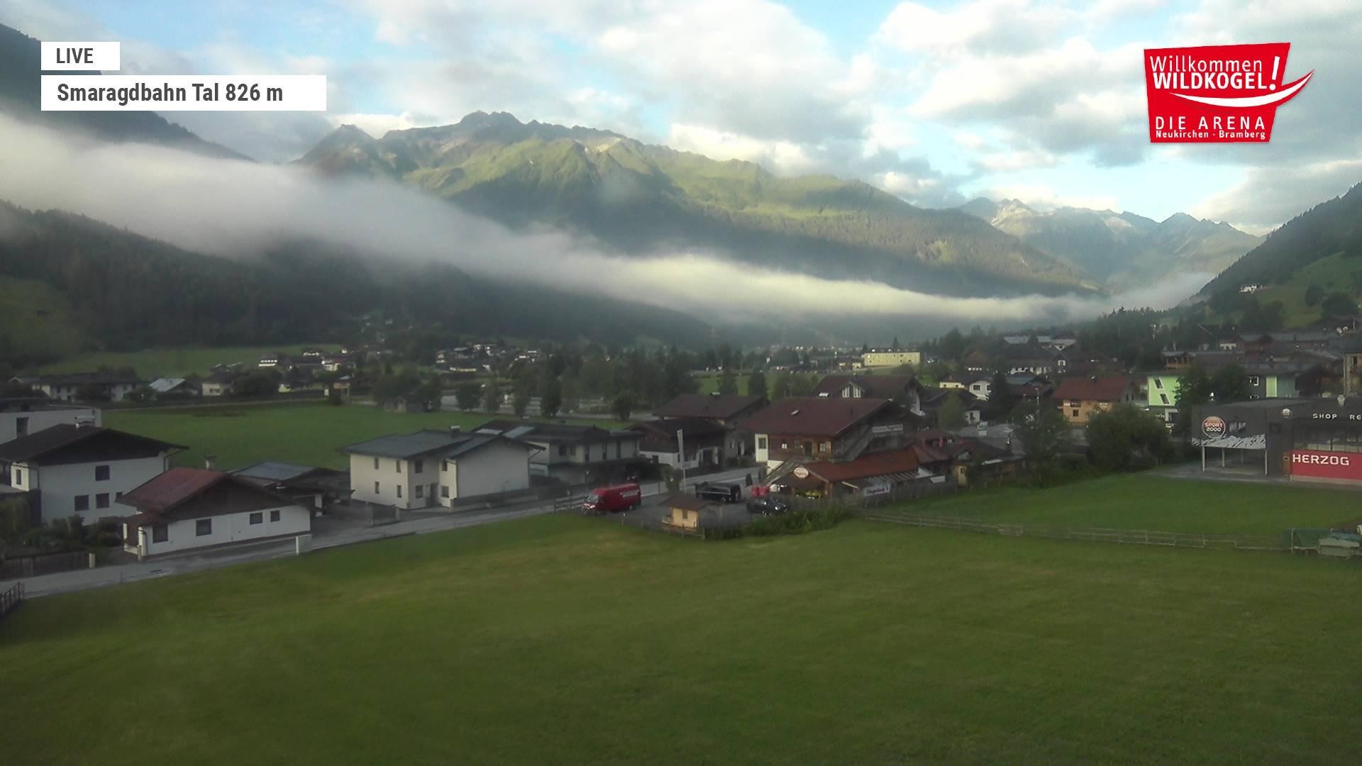 Archiv Foto Webcam Wildkogel: Frühmesserbahn - Bergstation