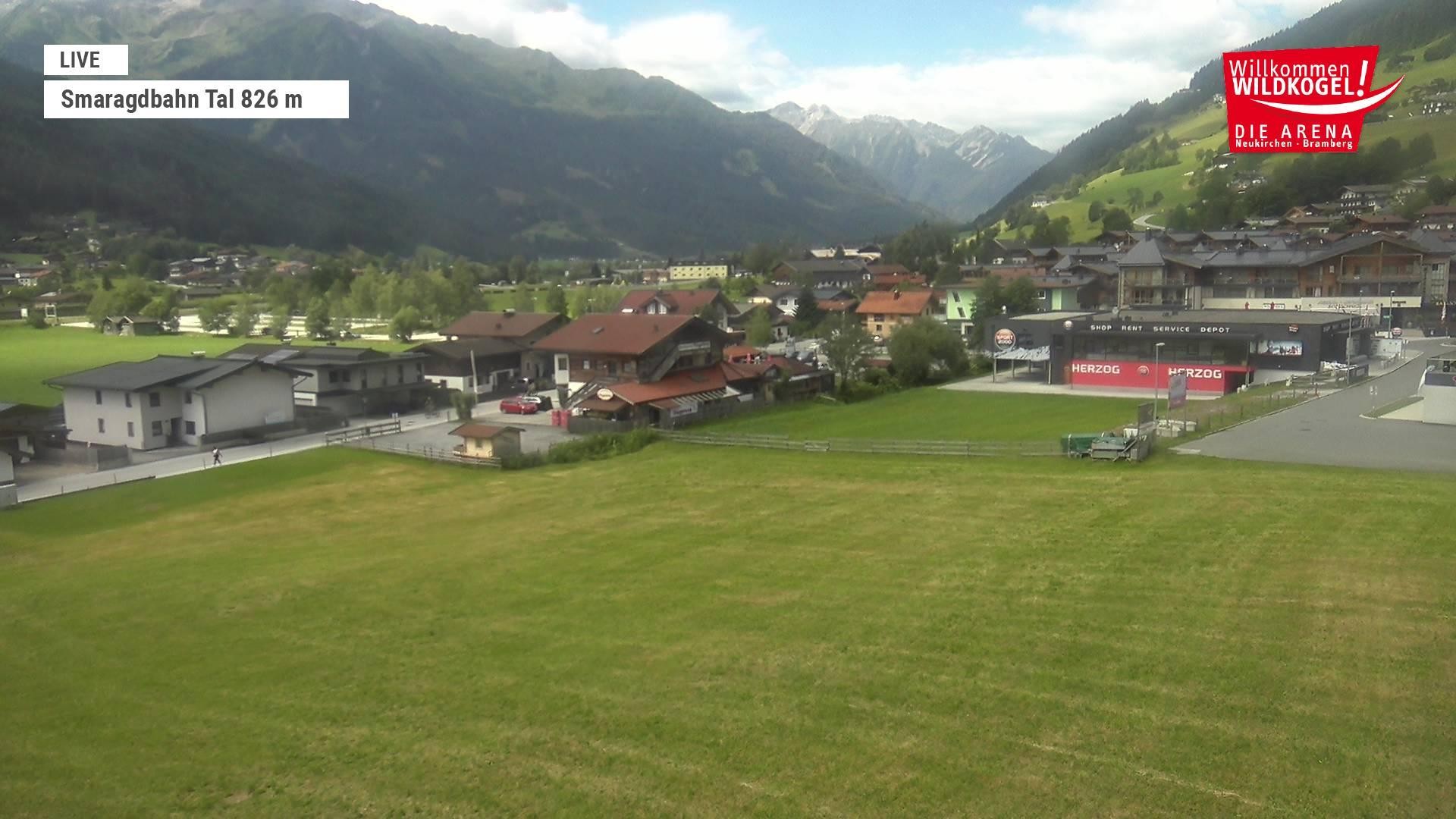 Archiv Foto Webcam Wildkogel: Frühmesserbahn - Bergstation