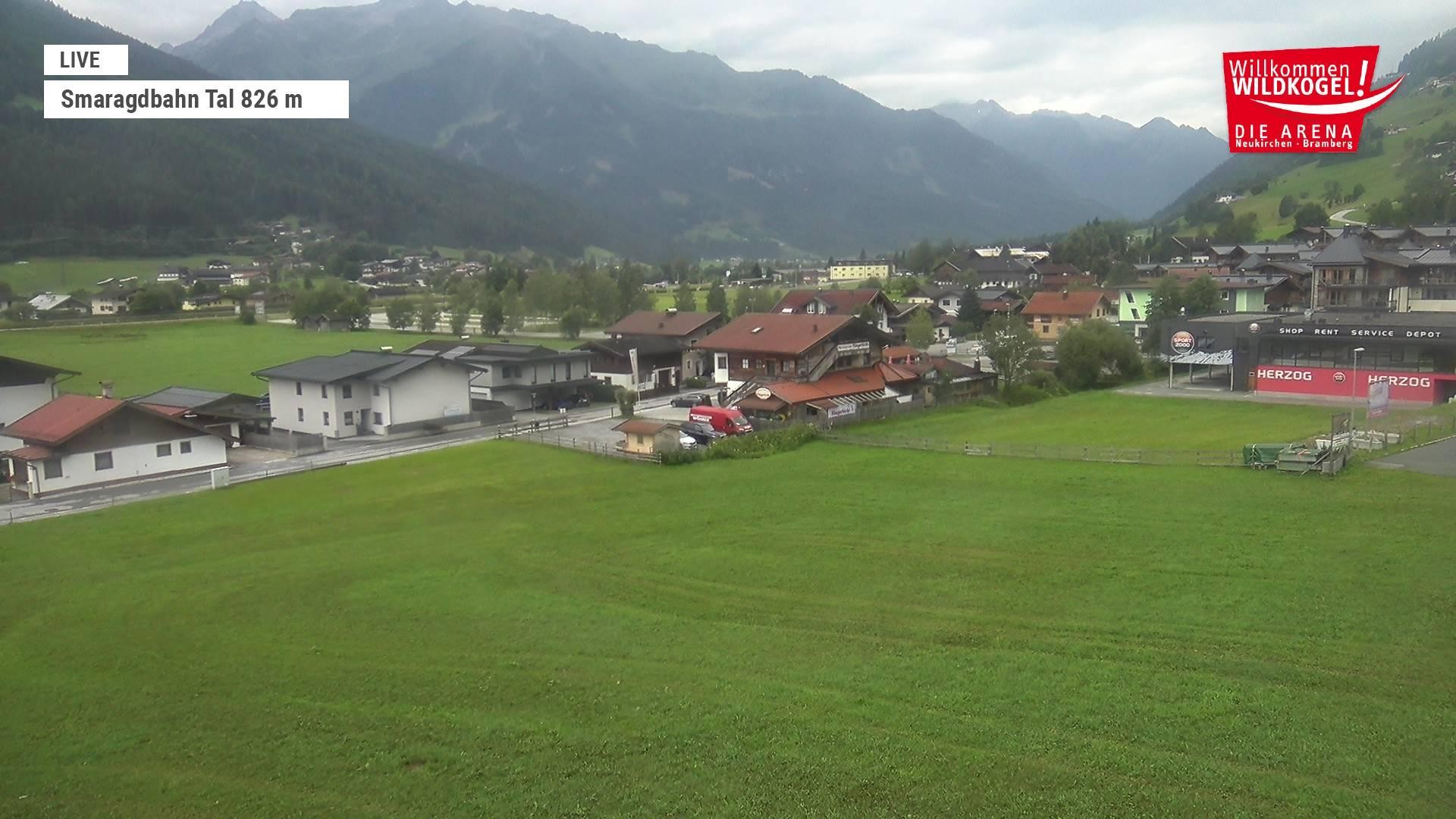 Archiv Foto Webcam Wildkogel: Frühmesserbahn - Bergstation