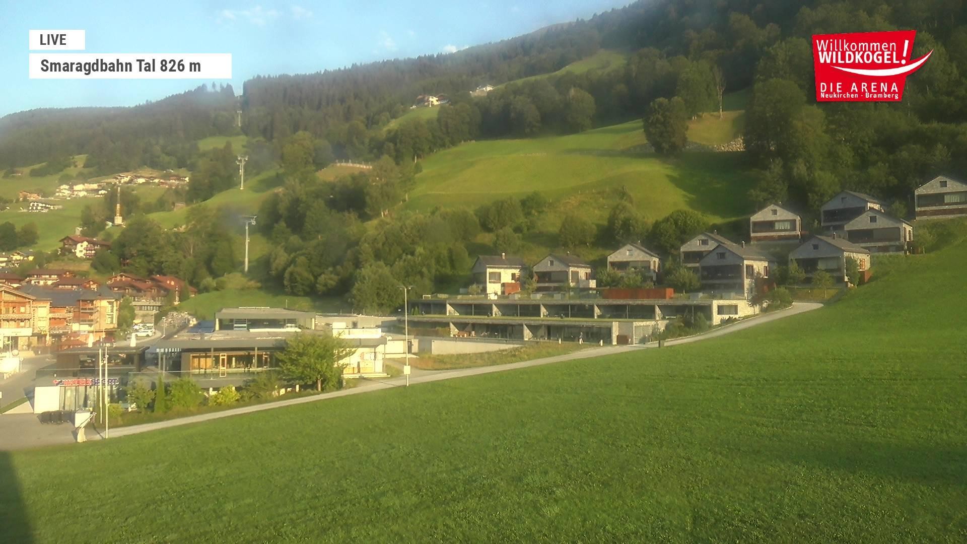 Archiv Foto Webcam Wildkogel: Frühmesserbahn - Bergstation
