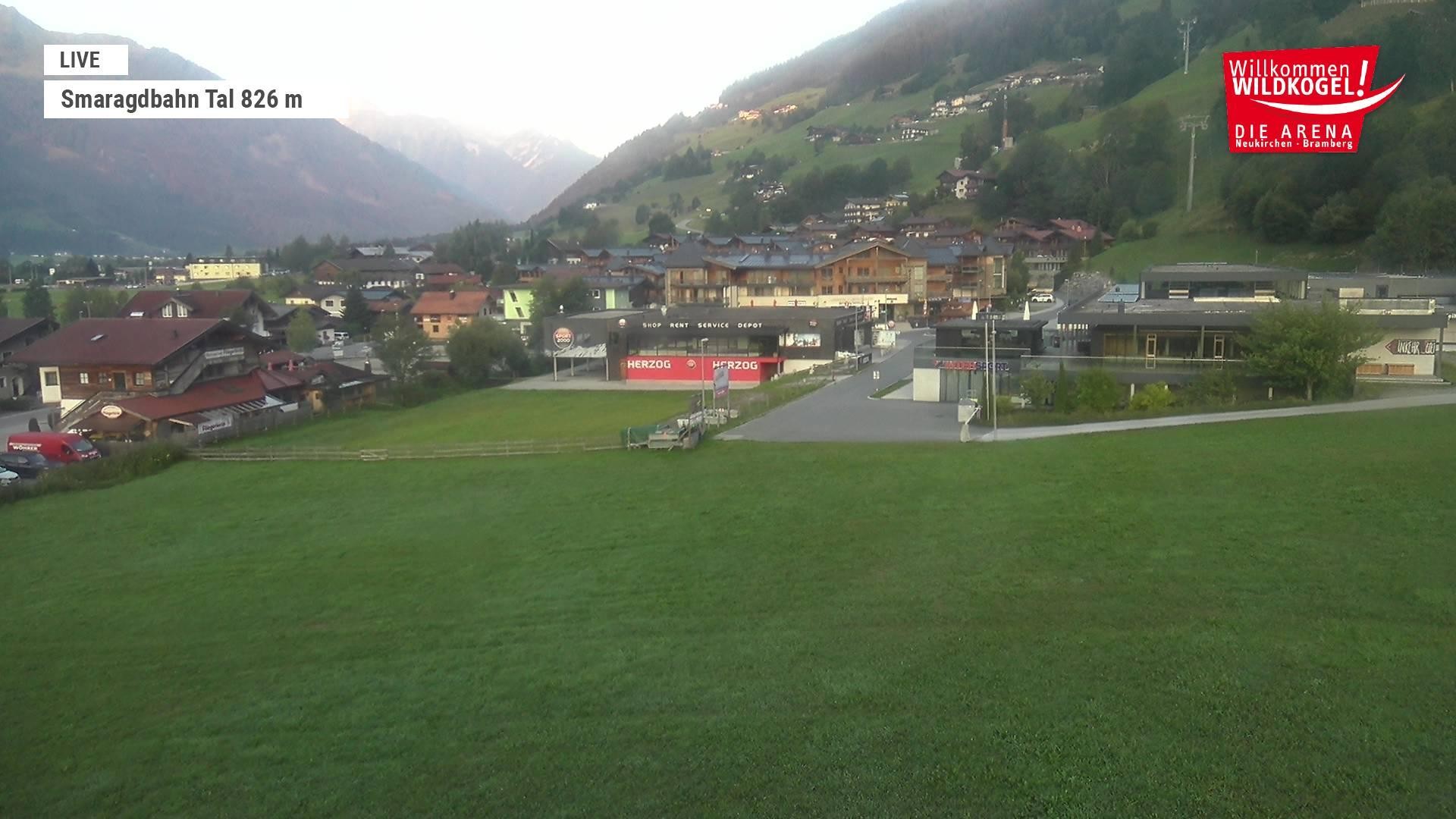 Archiv Foto Webcam Wildkogel: Frühmesserbahn - Bergstation