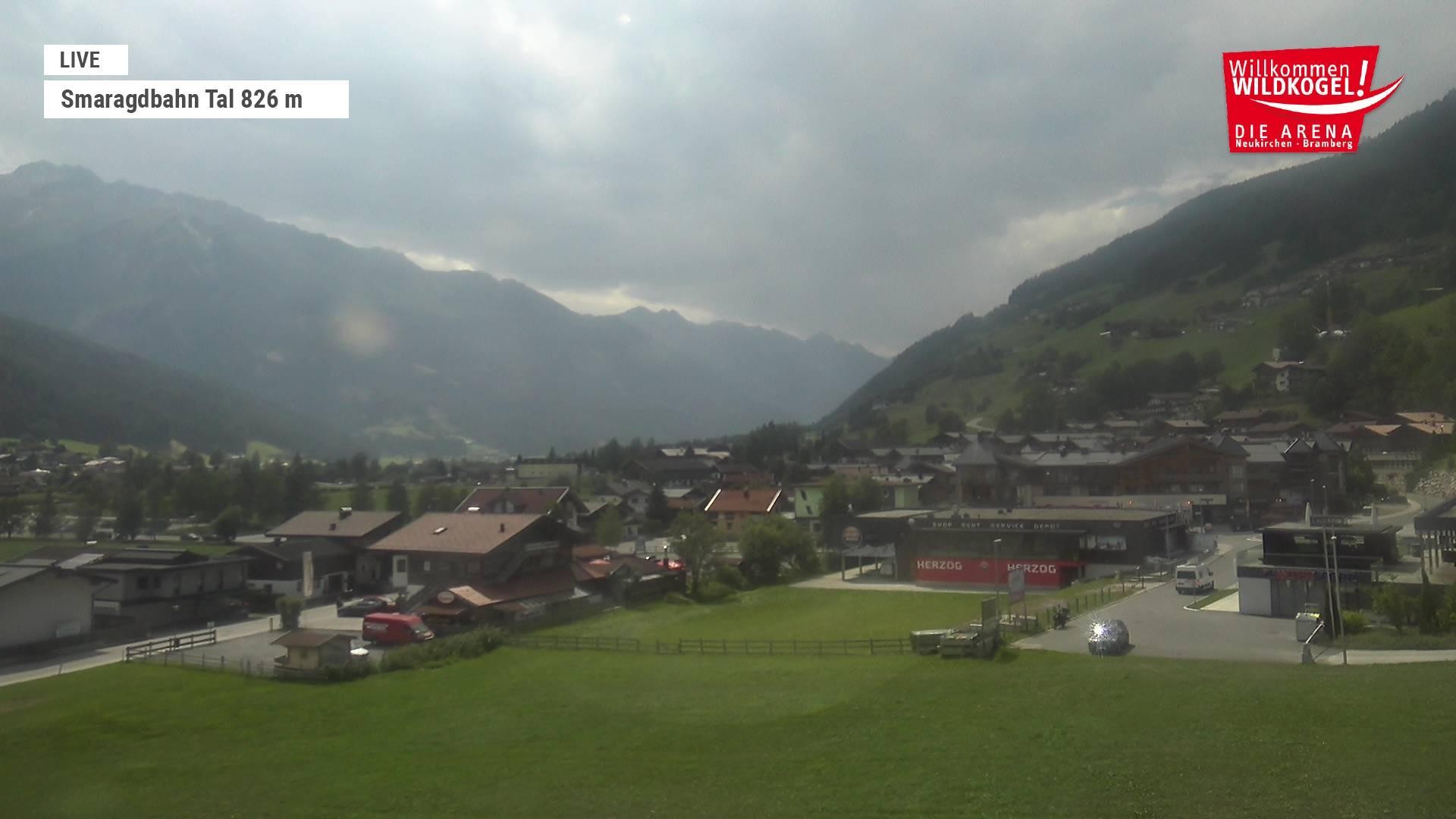 Archiv Foto Webcam Wildkogel: Frühmesserbahn - Bergstation