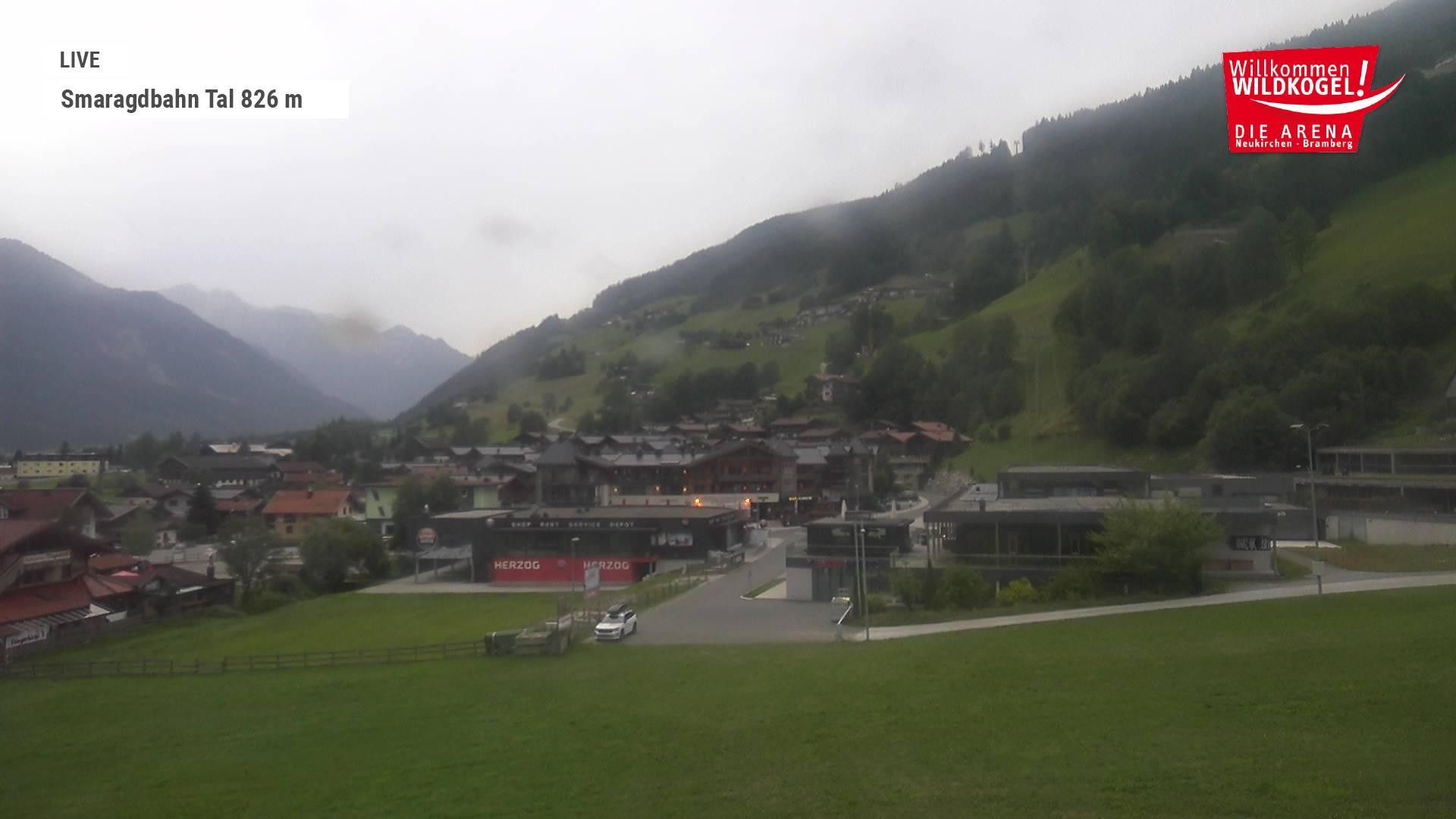 Archiv Foto Webcam Wildkogel: Frühmesserbahn - Bergstation