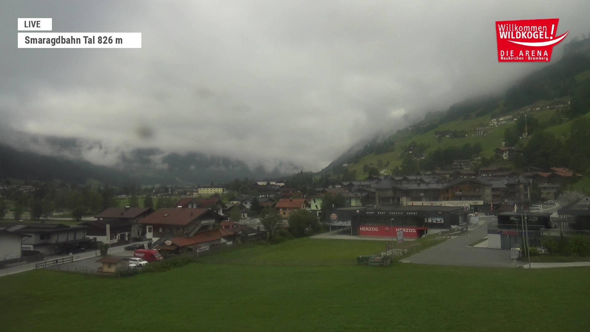 Archiv Foto Webcam Wildkogel: Frühmesserbahn - Bergstation