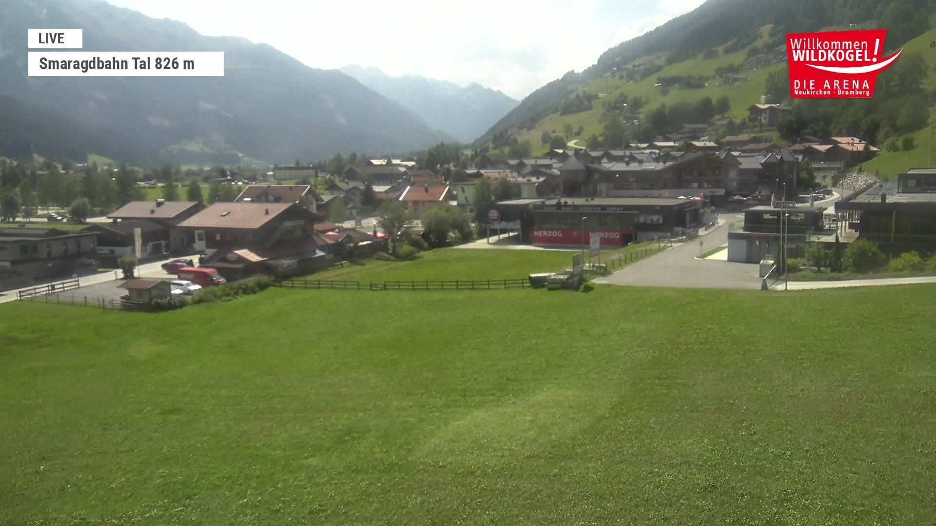 Archiv Foto Webcam Wildkogel: Frühmesserbahn - Bergstation