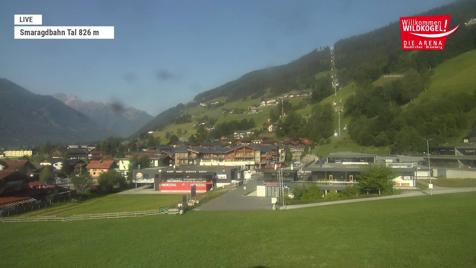 Archiv Foto Webcam Wildkogel: Frühmesserbahn - Bergstation