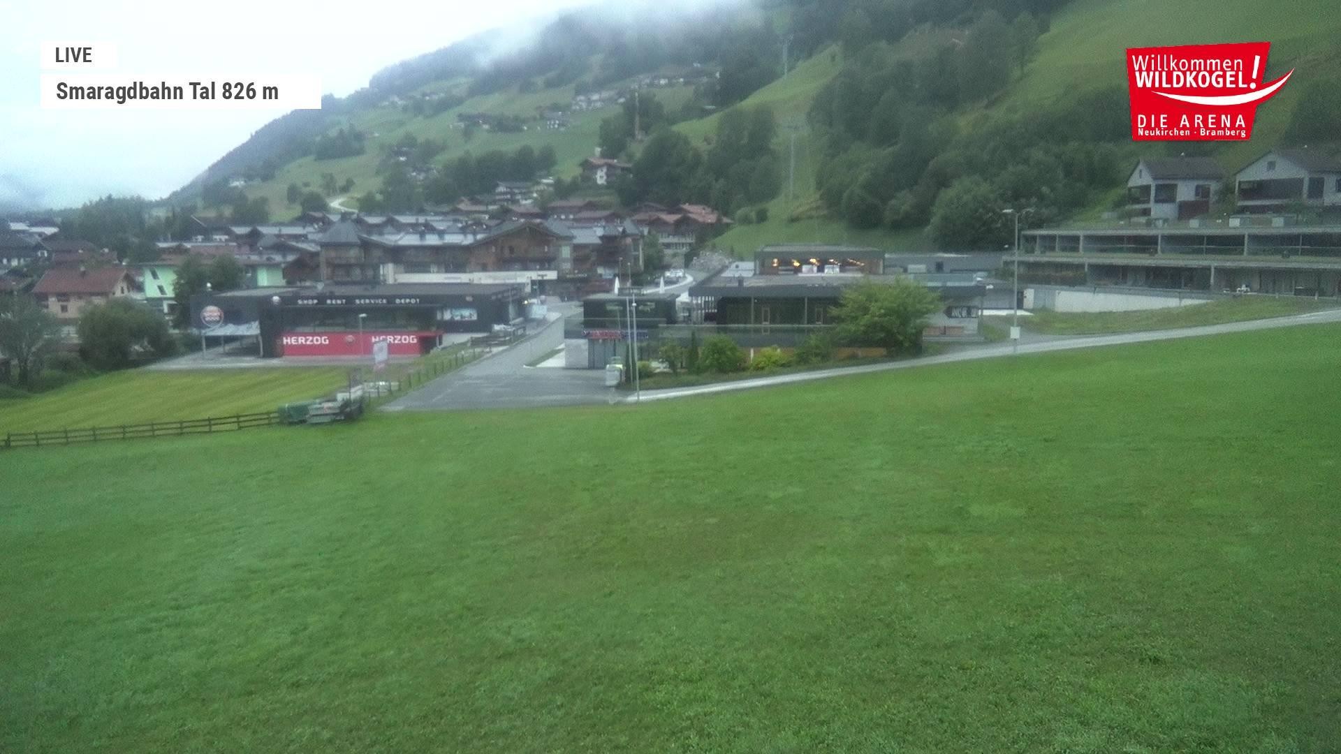 Archiv Foto Webcam Wildkogel: Frühmesserbahn - Bergstation