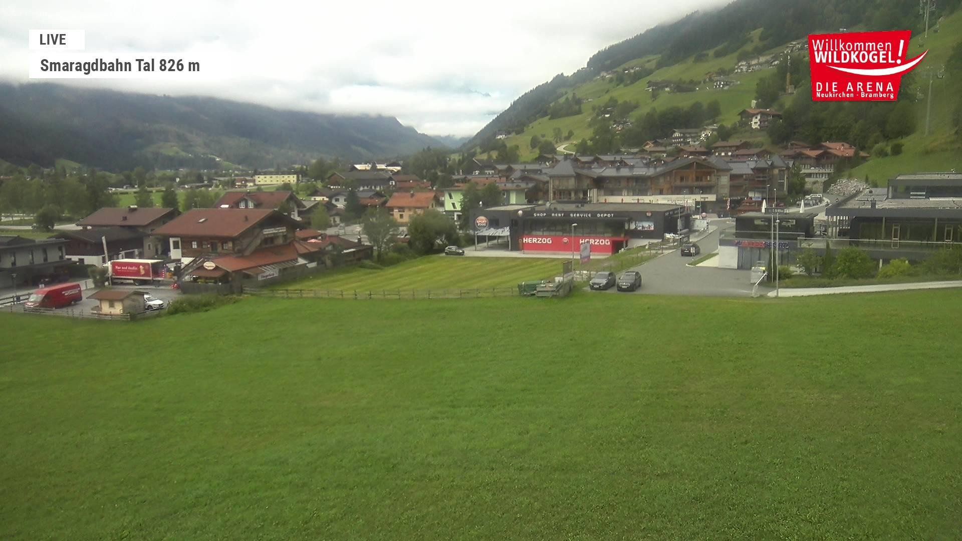 Archiv Foto Webcam Wildkogel: Frühmesserbahn - Bergstation