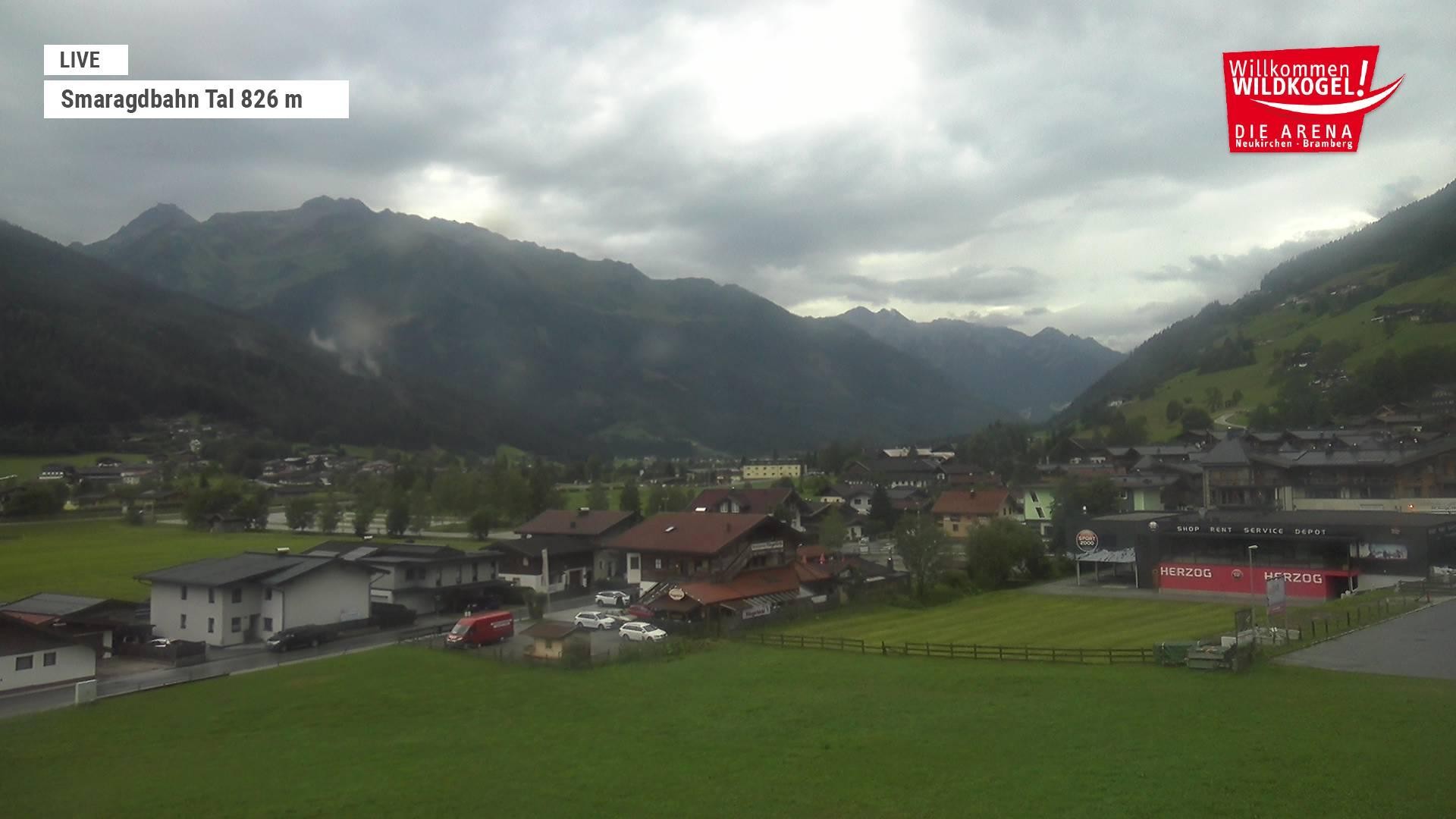 Archiv Foto Webcam Wildkogel: Frühmesserbahn - Bergstation