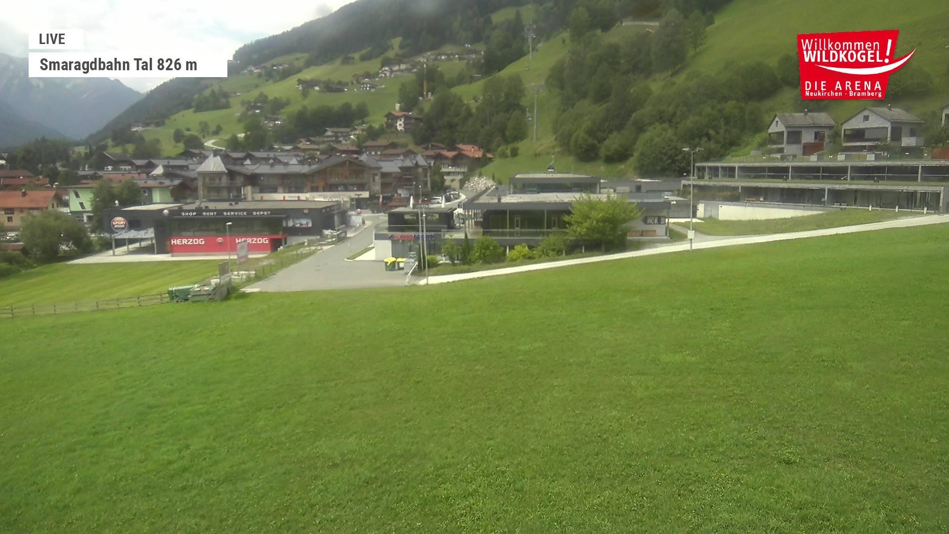 Archiv Foto Webcam Wildkogel: Frühmesserbahn - Bergstation