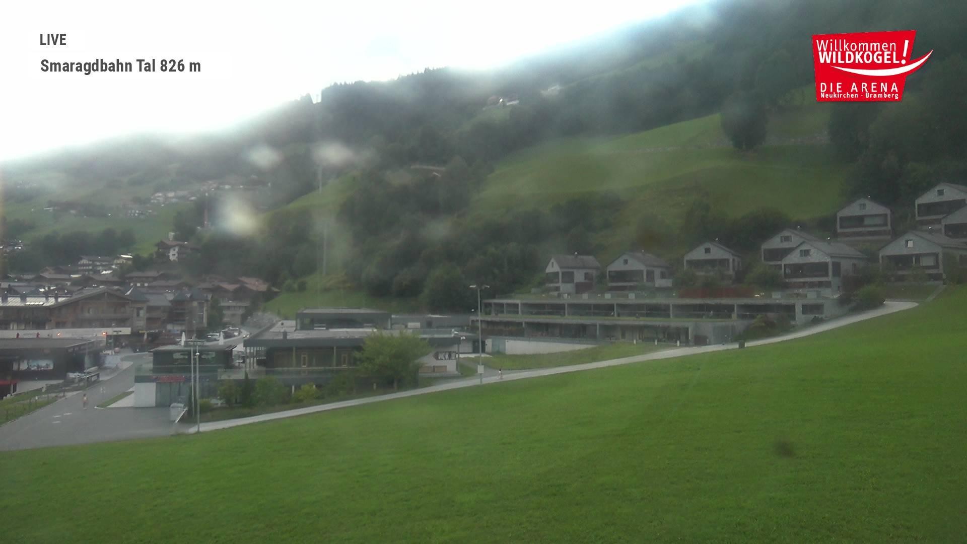 Archiv Foto Webcam Wildkogel: Frühmesserbahn - Bergstation
