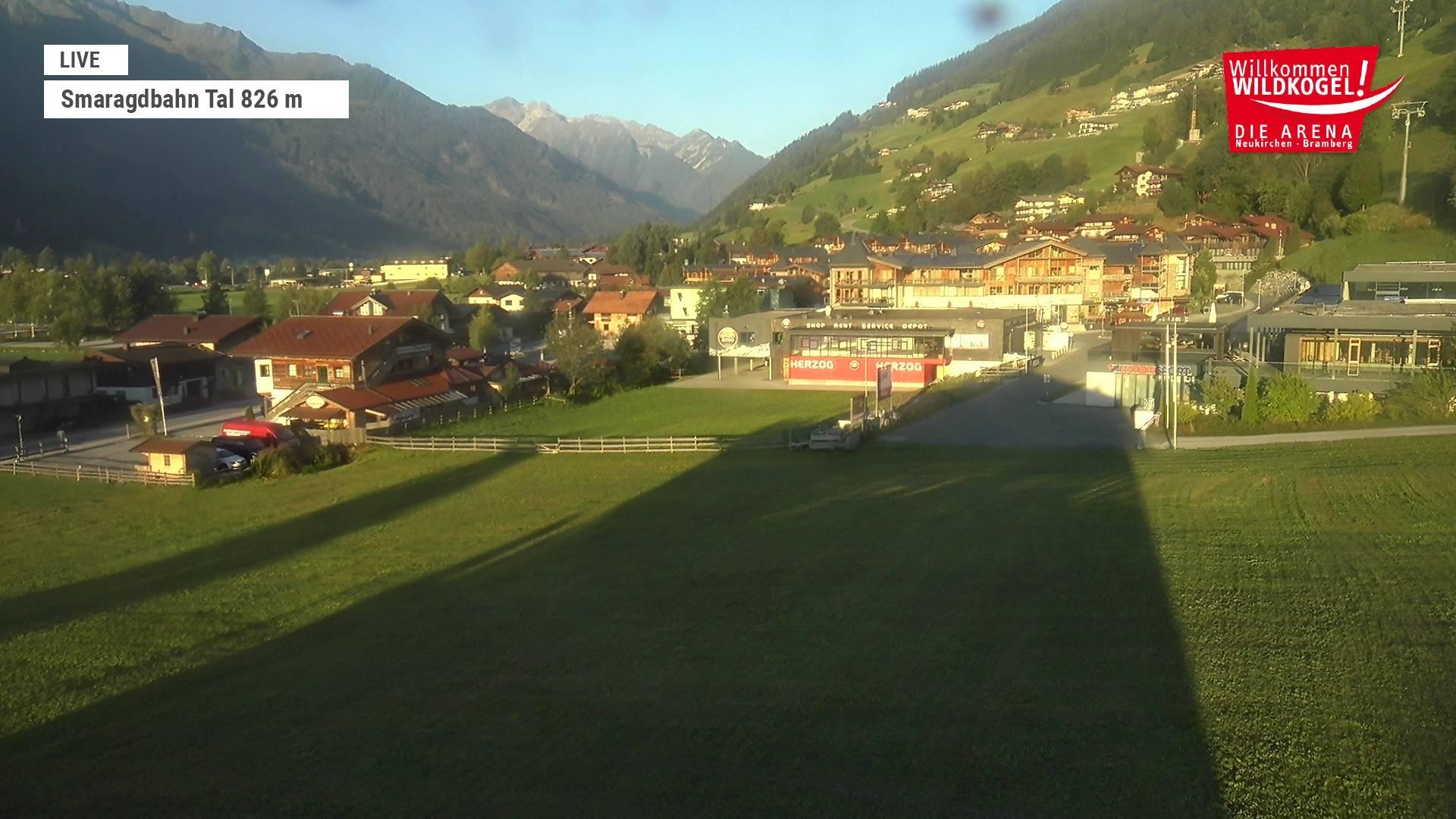 Archiv Foto Webcam Wildkogel: Frühmesserbahn - Bergstation