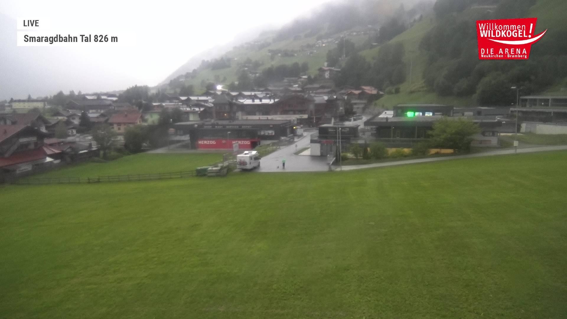 Archiv Foto Webcam Wildkogel: Frühmesserbahn - Bergstation
