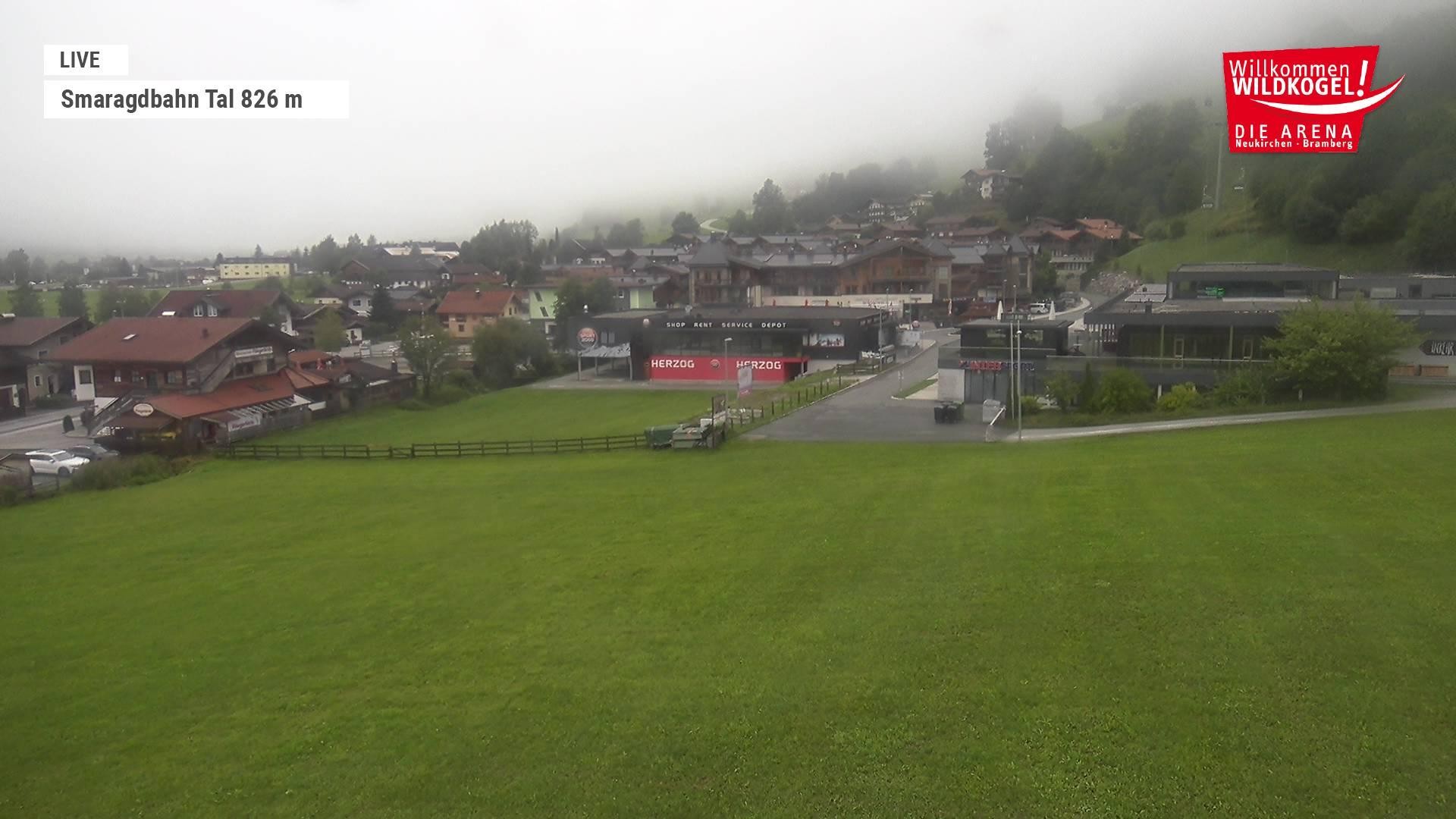 Archiv Foto Webcam Wildkogel: Frühmesserbahn - Bergstation