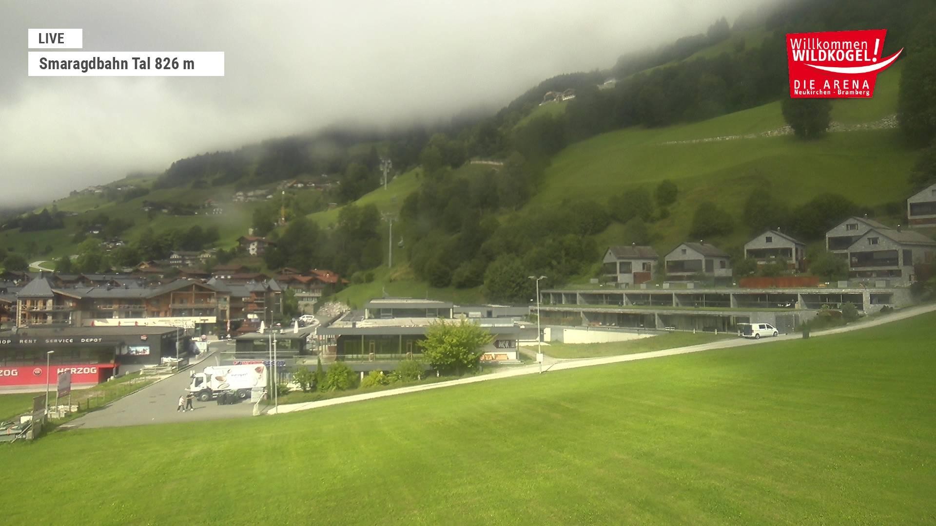 Archiv Foto Webcam Wildkogel: Frühmesserbahn - Bergstation