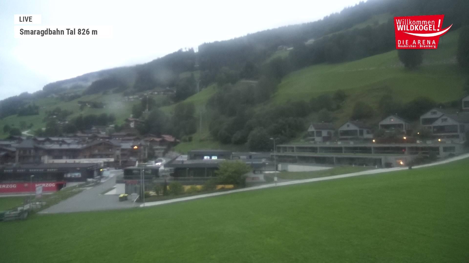 Archiv Foto Webcam Wildkogel: Frühmesserbahn - Bergstation