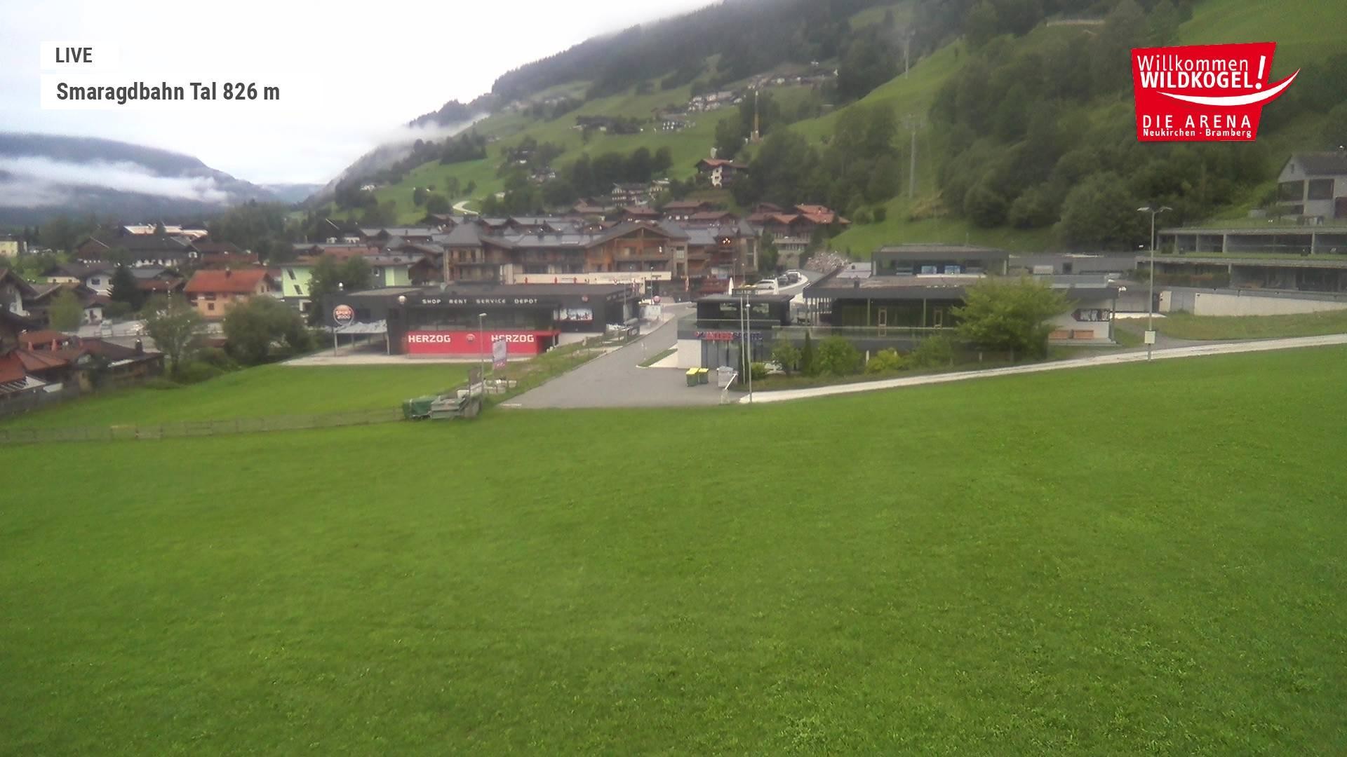 Archiv Foto Webcam Wildkogel: Frühmesserbahn - Bergstation