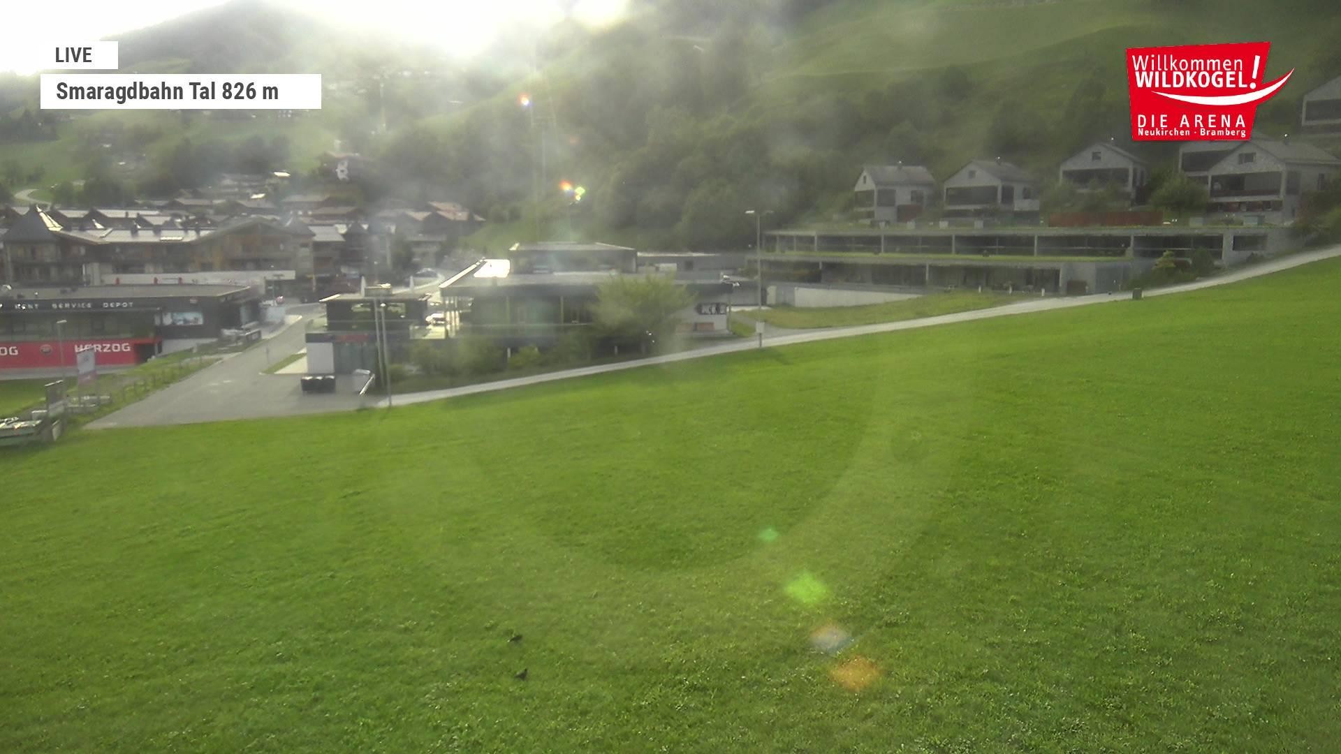 Archiv Foto Webcam Wildkogel: Frühmesserbahn - Bergstation
