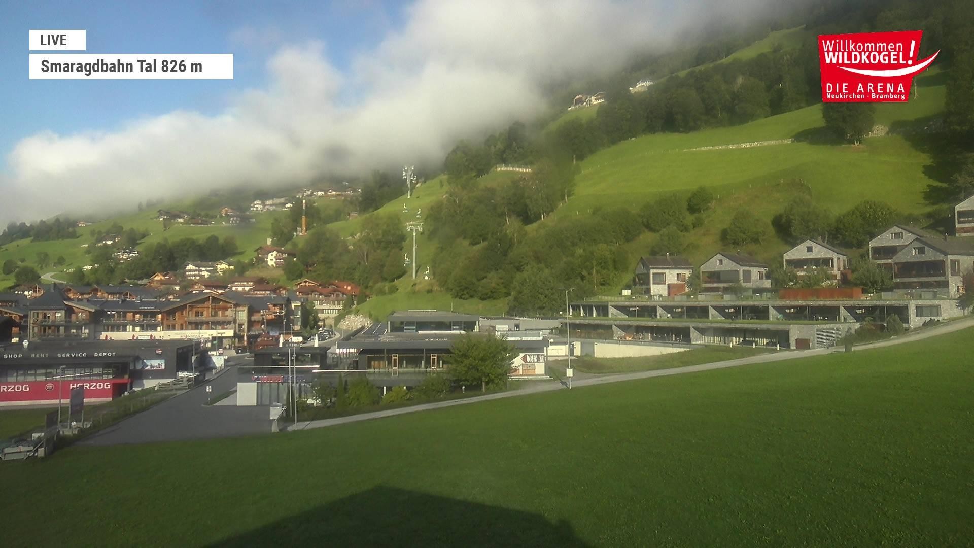 Archiv Foto Webcam Wildkogel: Frühmesserbahn - Bergstation