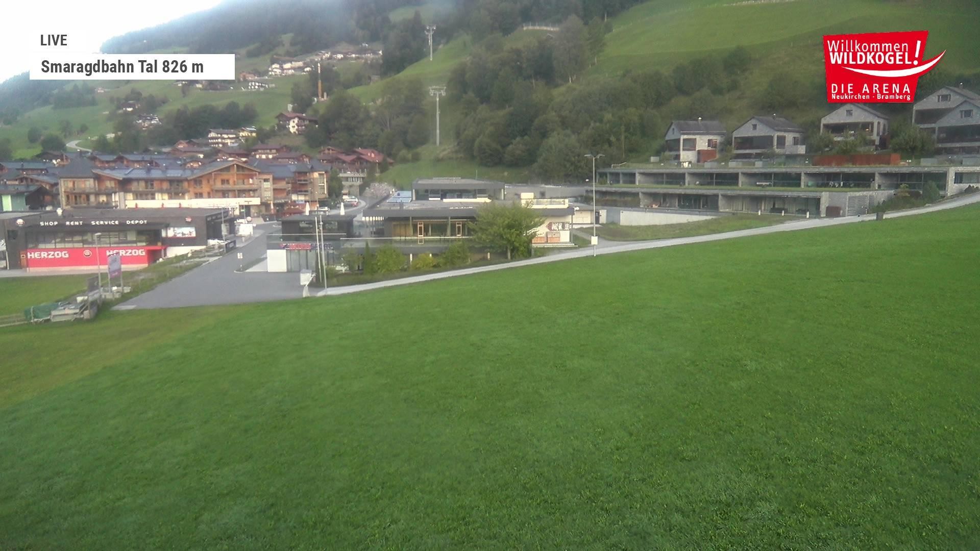 Archiv Foto Webcam Wildkogel: Frühmesserbahn - Bergstation