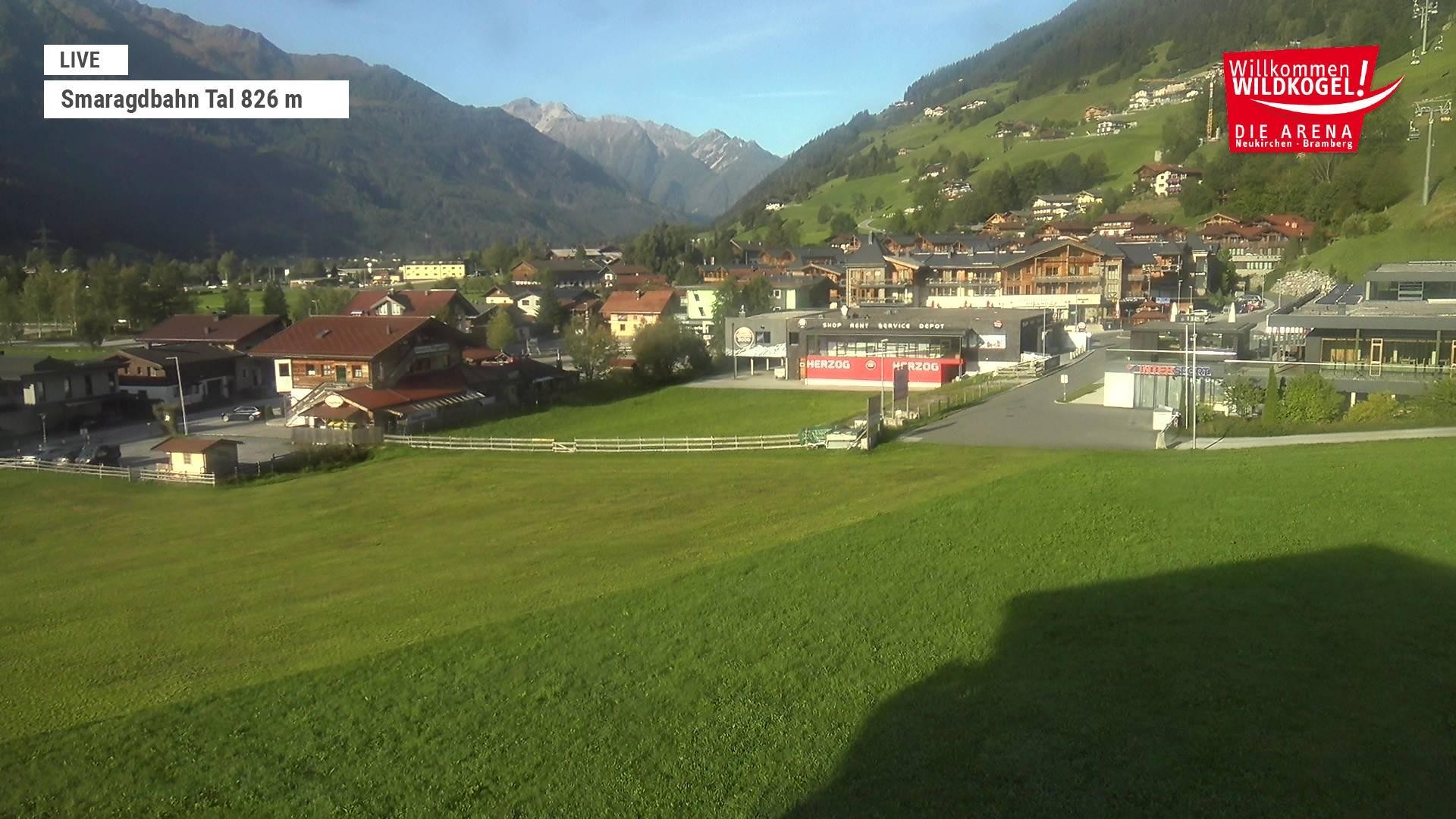 Archiv Foto Webcam Wildkogel: Frühmesserbahn - Bergstation