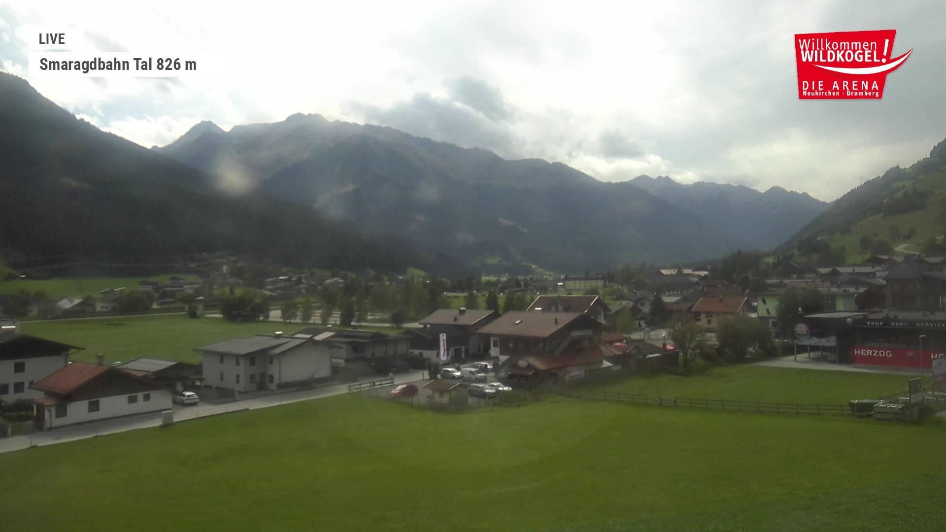Archiv Foto Webcam Wildkogel: Frühmesserbahn - Bergstation