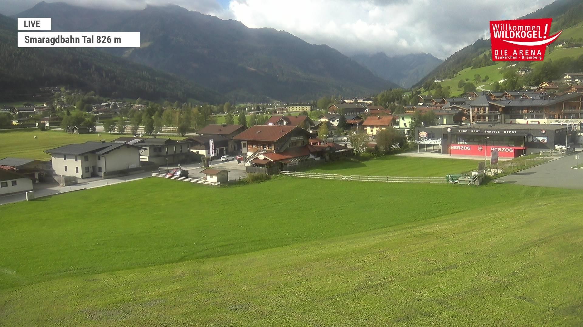 Archiv Foto Webcam Wildkogel: Frühmesserbahn - Bergstation